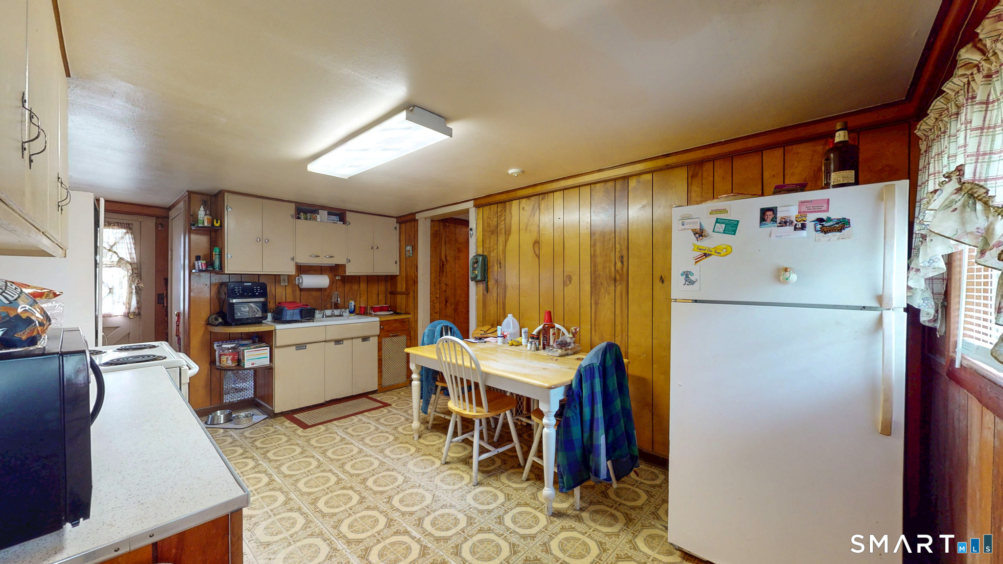 90 Water Street Property Photo 2