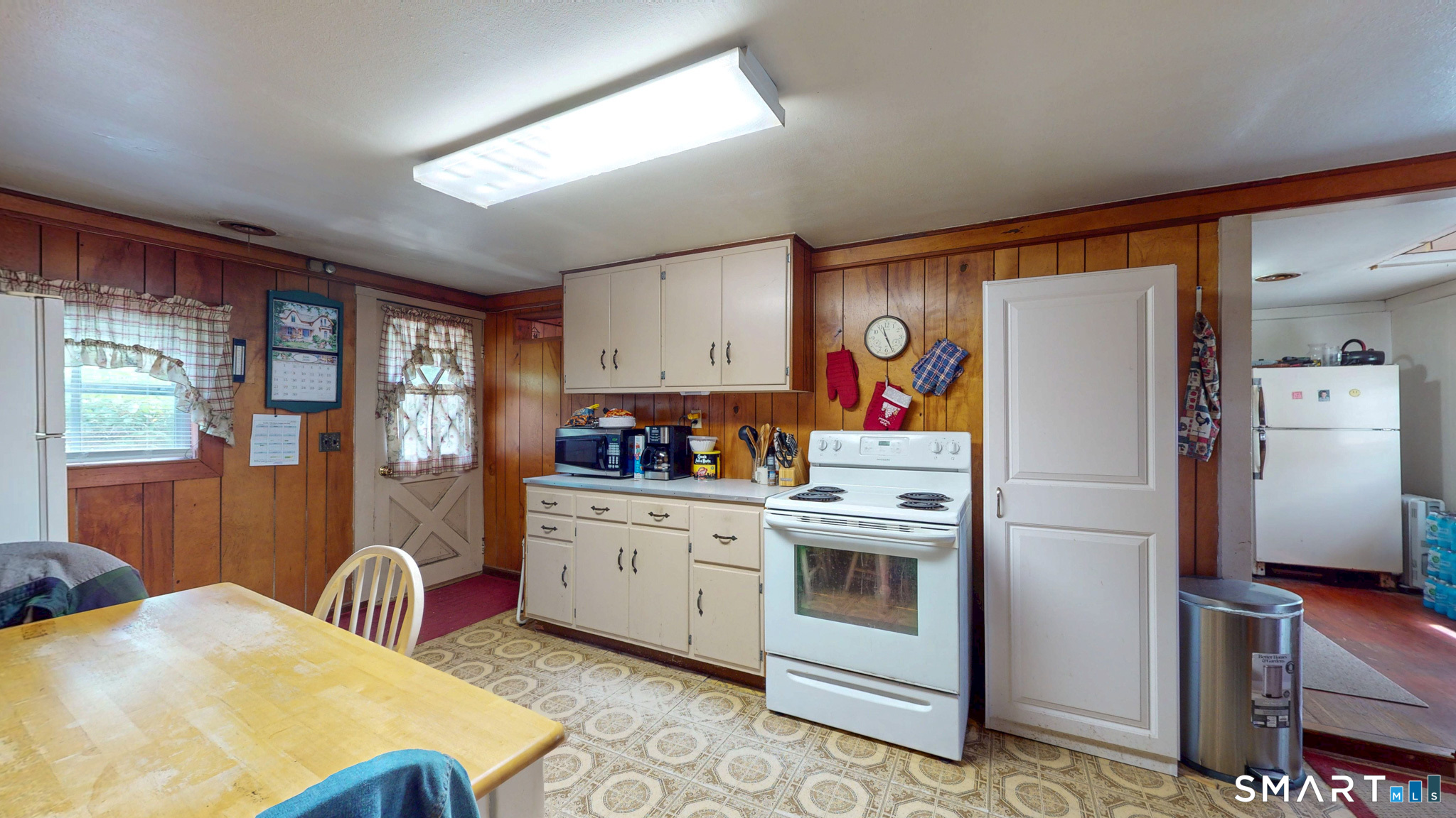 90 Water Street Property Photo 4