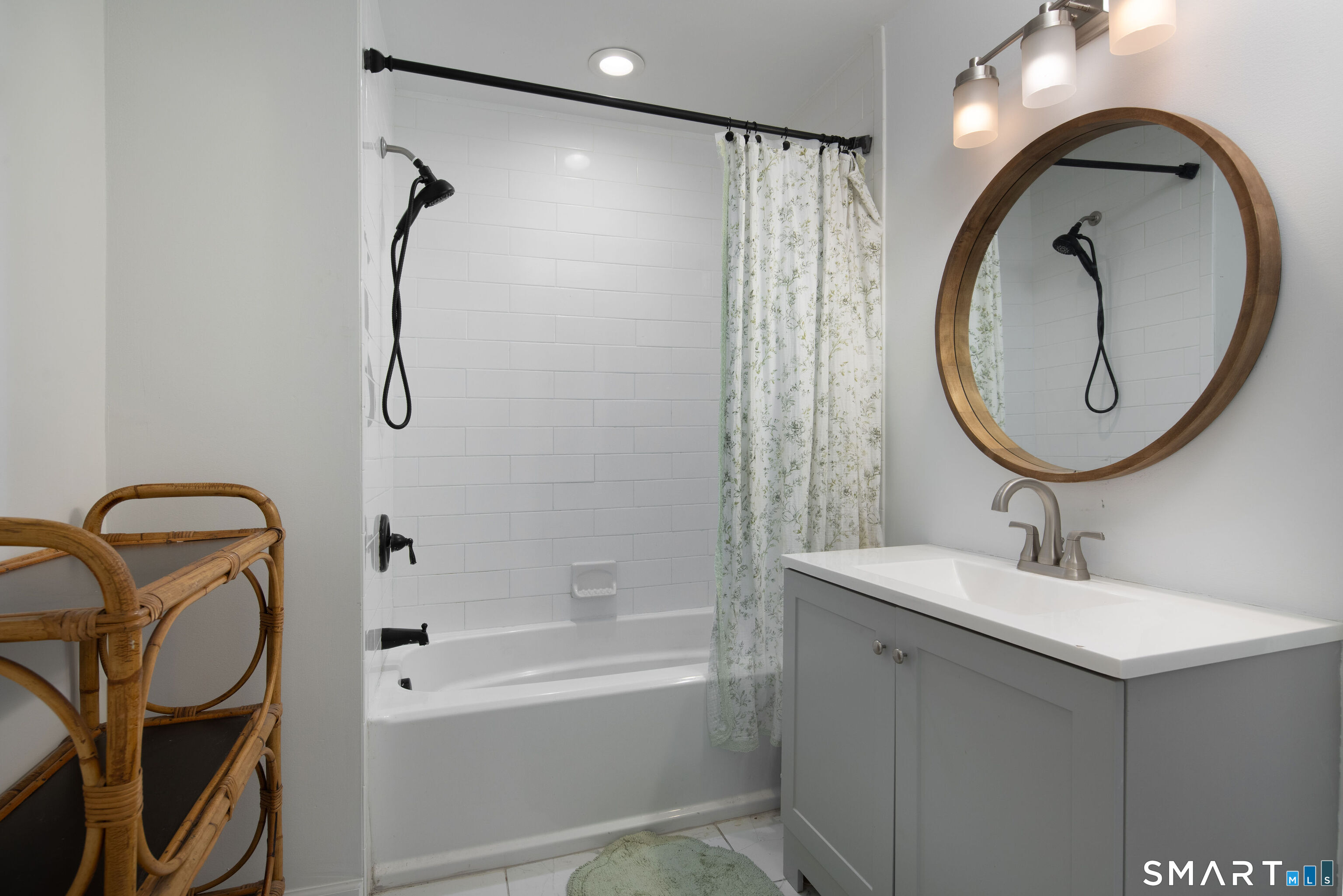 120 Moore Avenue Property Photo 14