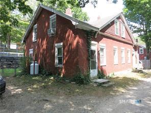 983 Riverside Drive Property Photo 1