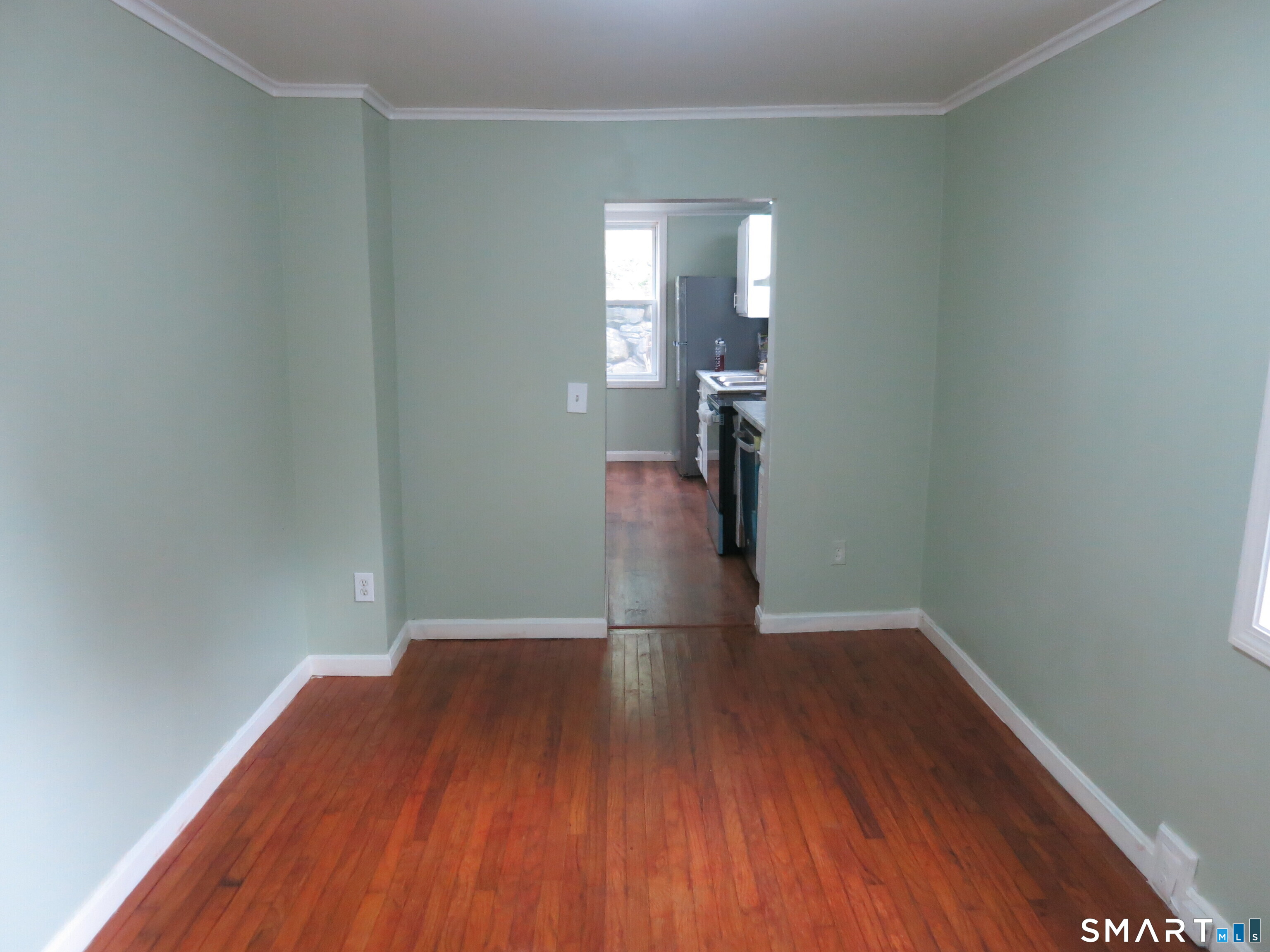 983 Riverside Drive Property Photo 8