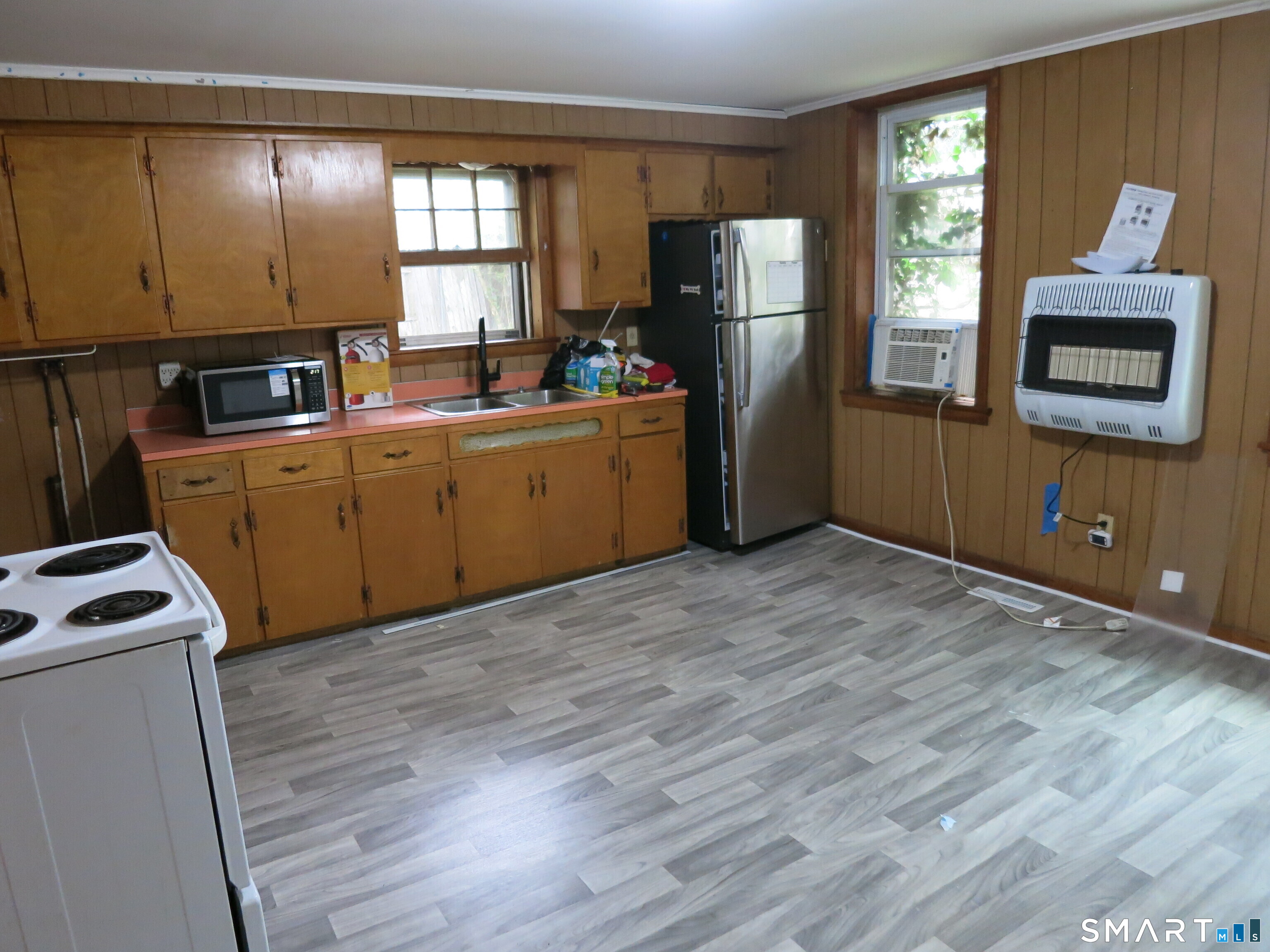 983 Riverside Drive Property Photo 18