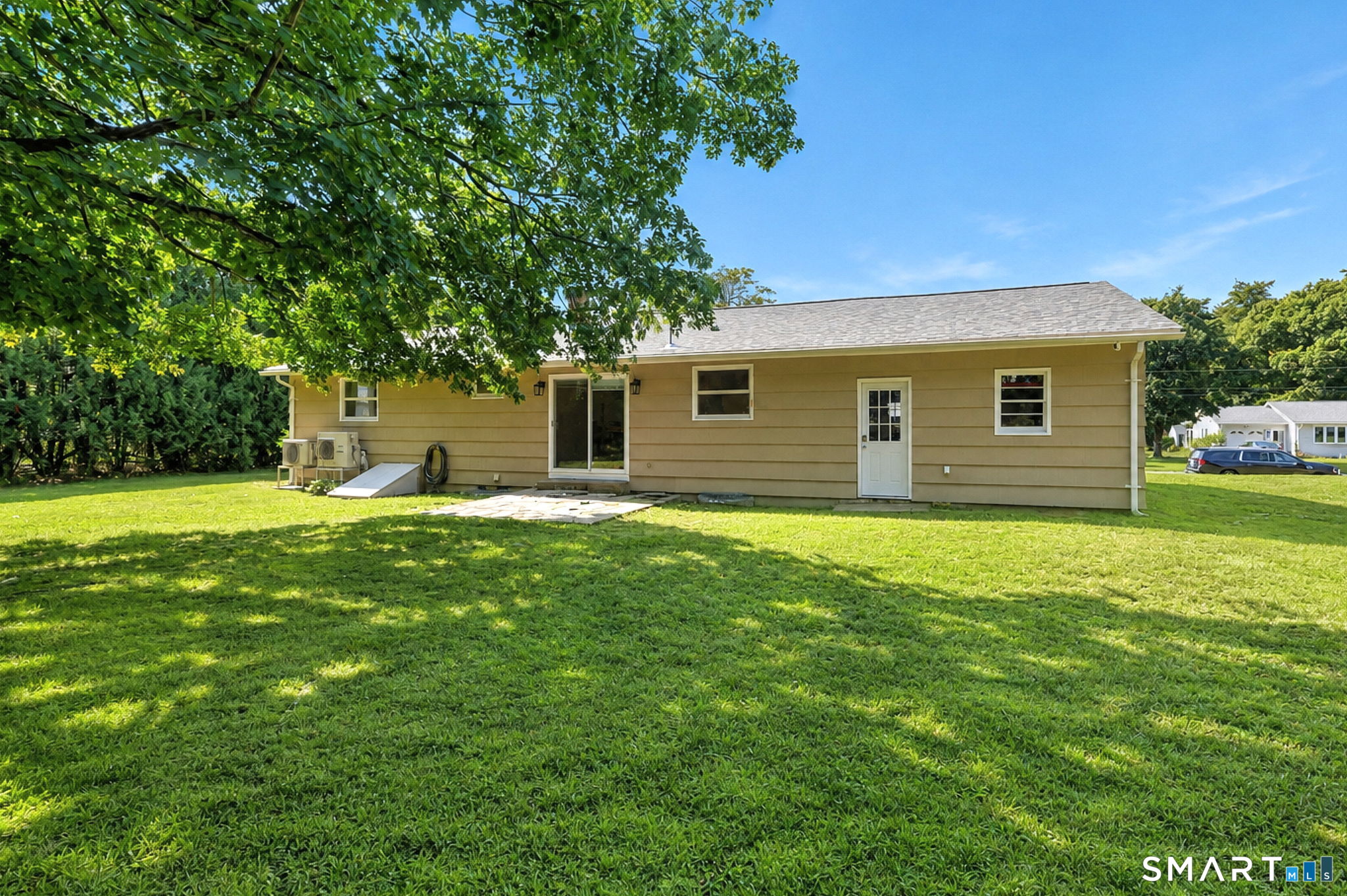 44 Davis Street Property Photo 6