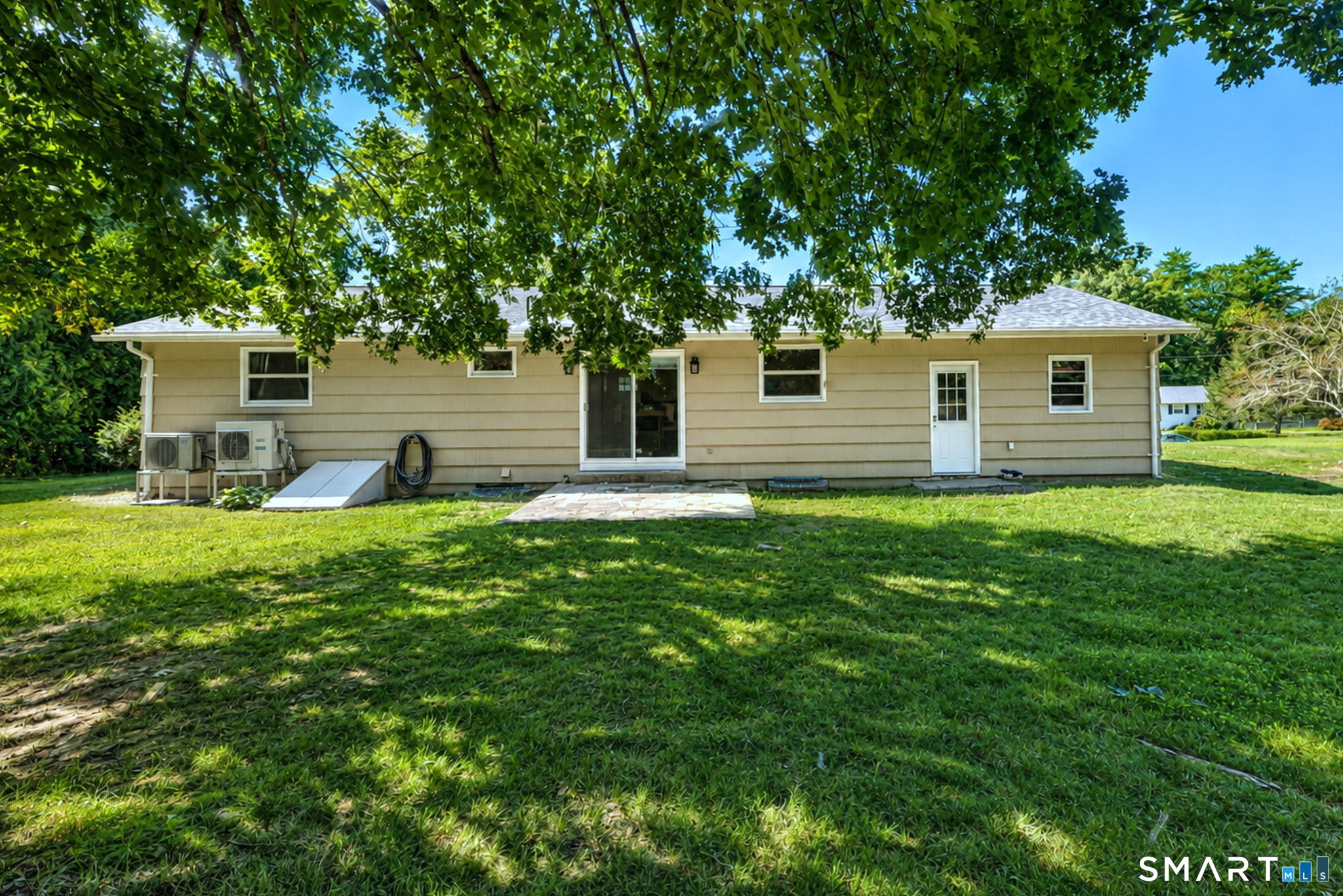 44 Davis Street Property Photo 7