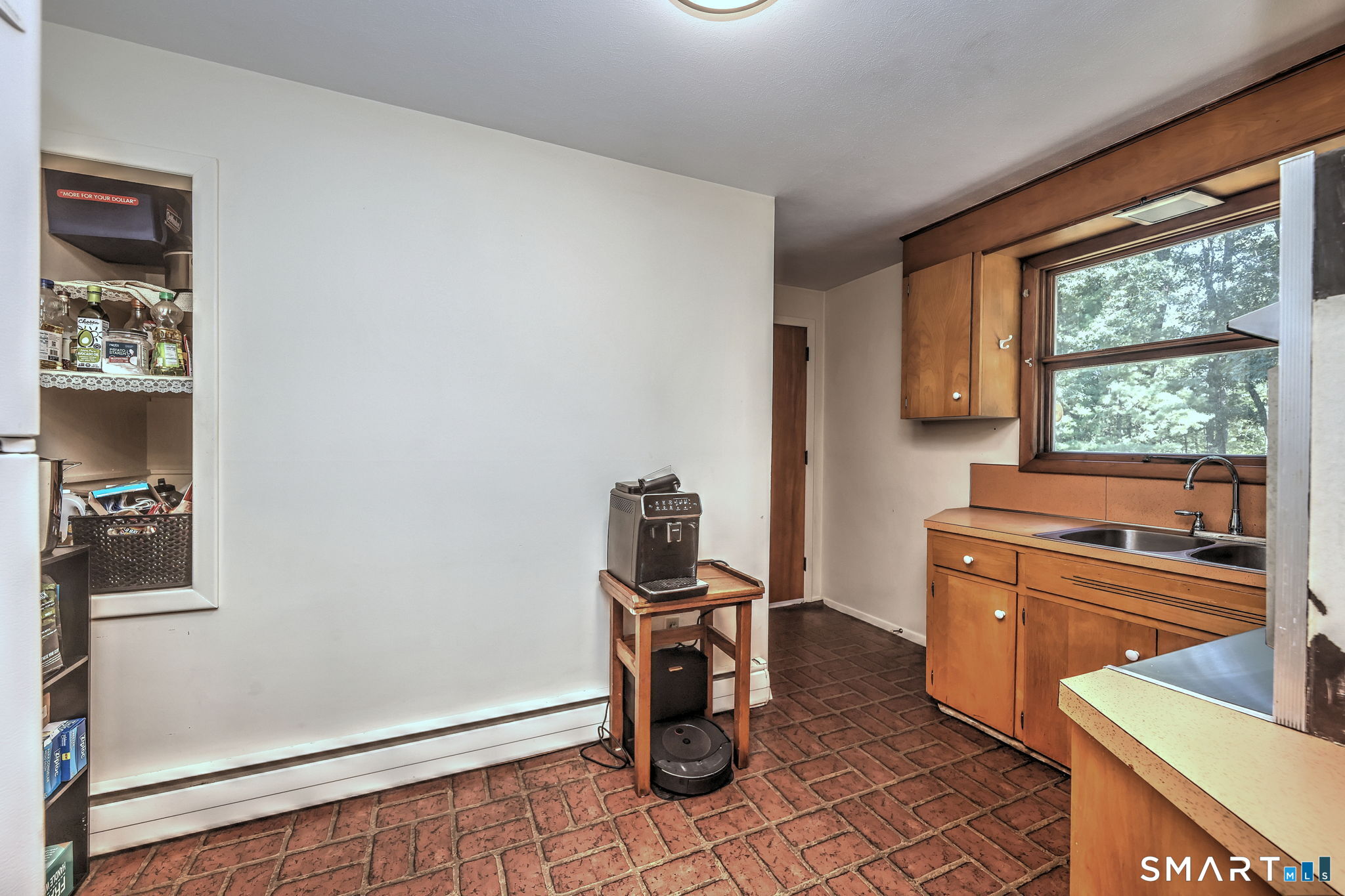 44 Davis Street Property Photo 23