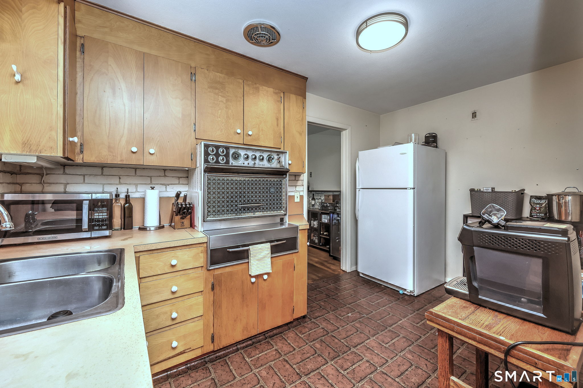 44 Davis Street Property Photo 25