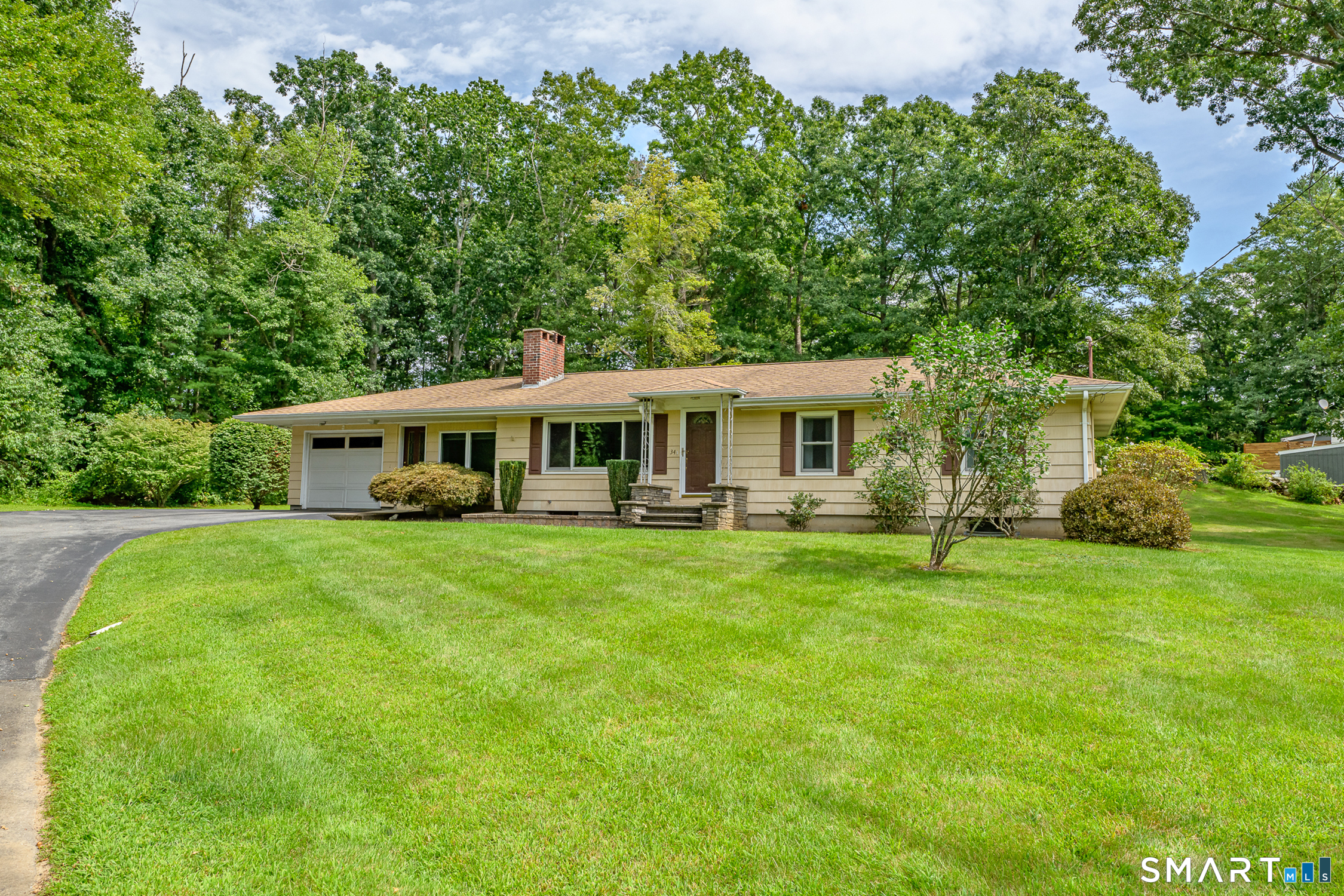 34 Fall Brook Road Property Photo 1