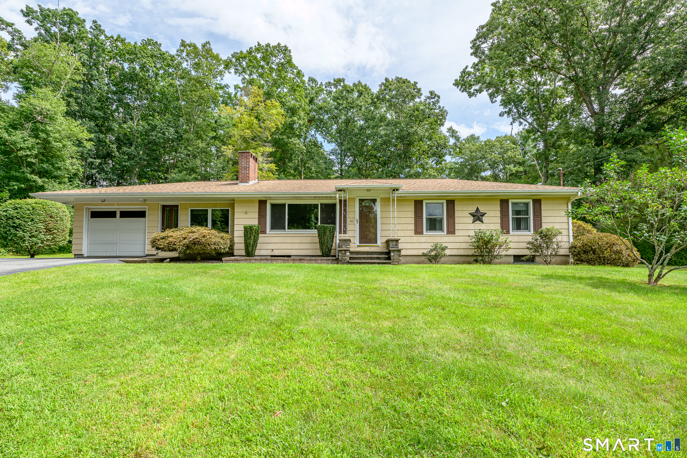 34 Fall Brook Road Property Photo 2