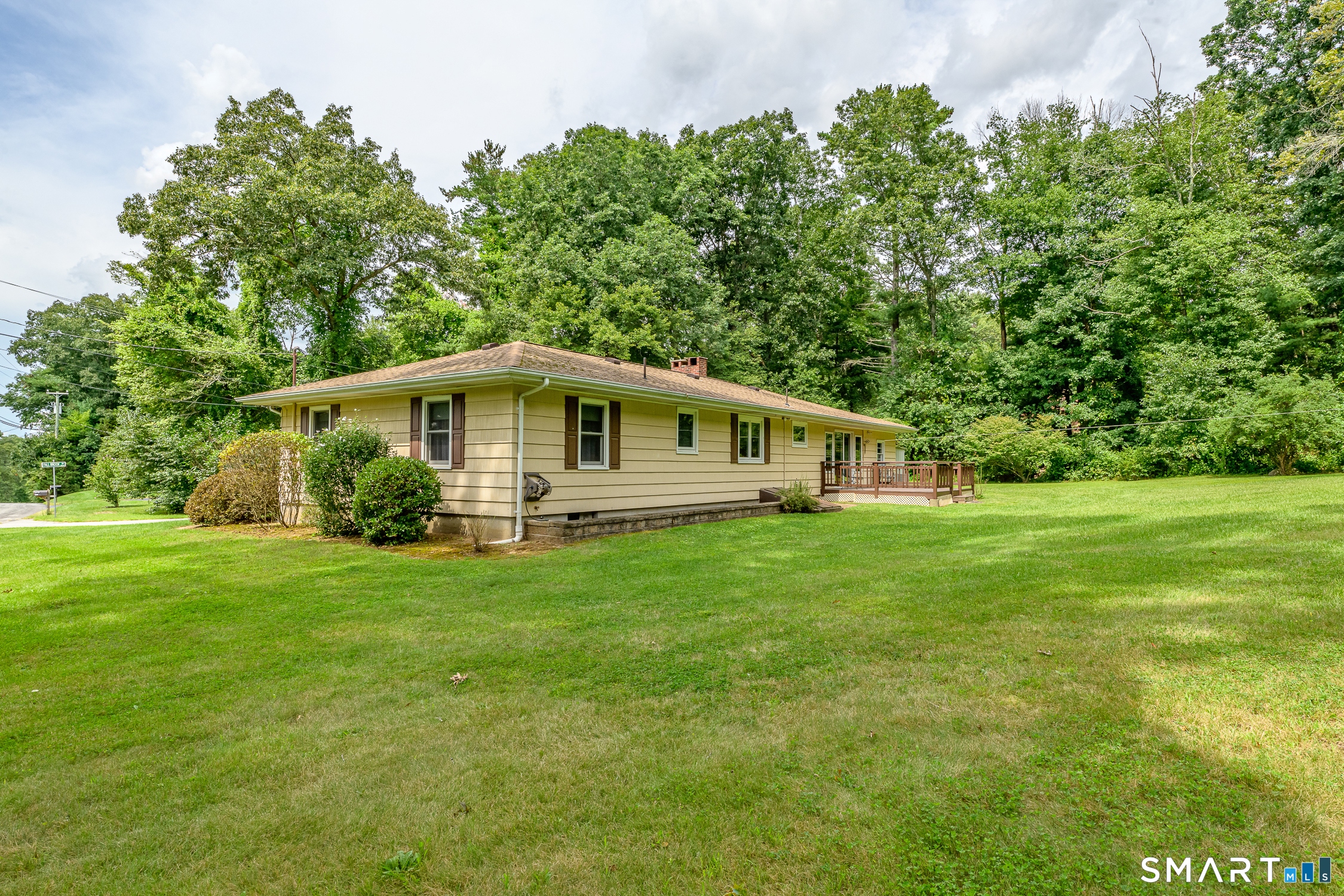 34 Fall Brook Road Property Photo 5