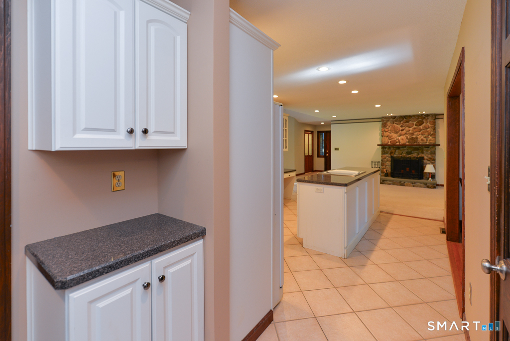 1167 Purchase Brook Road Property Photo 9