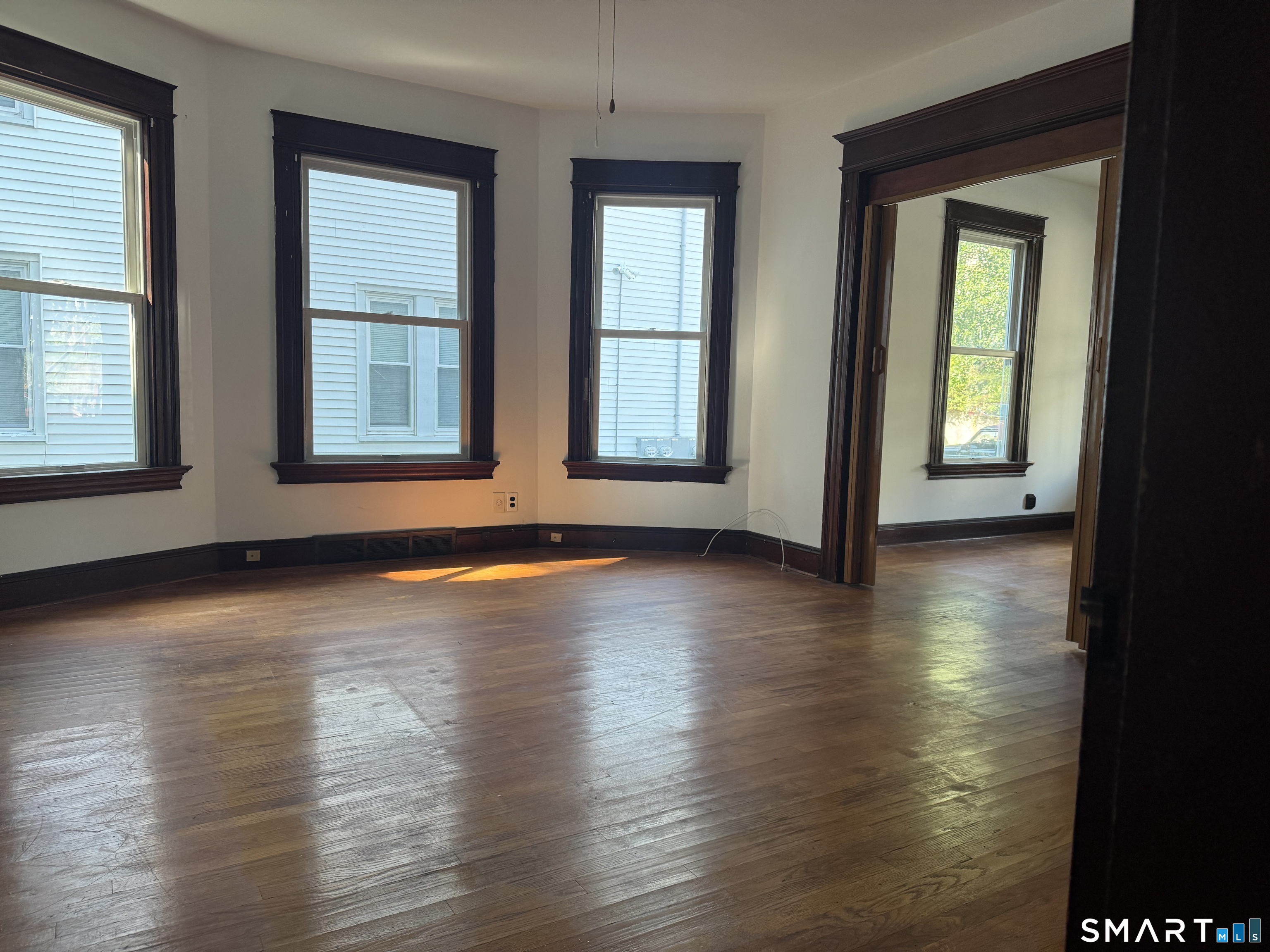 251 Olivia 1st Floor Street Property Photo 6