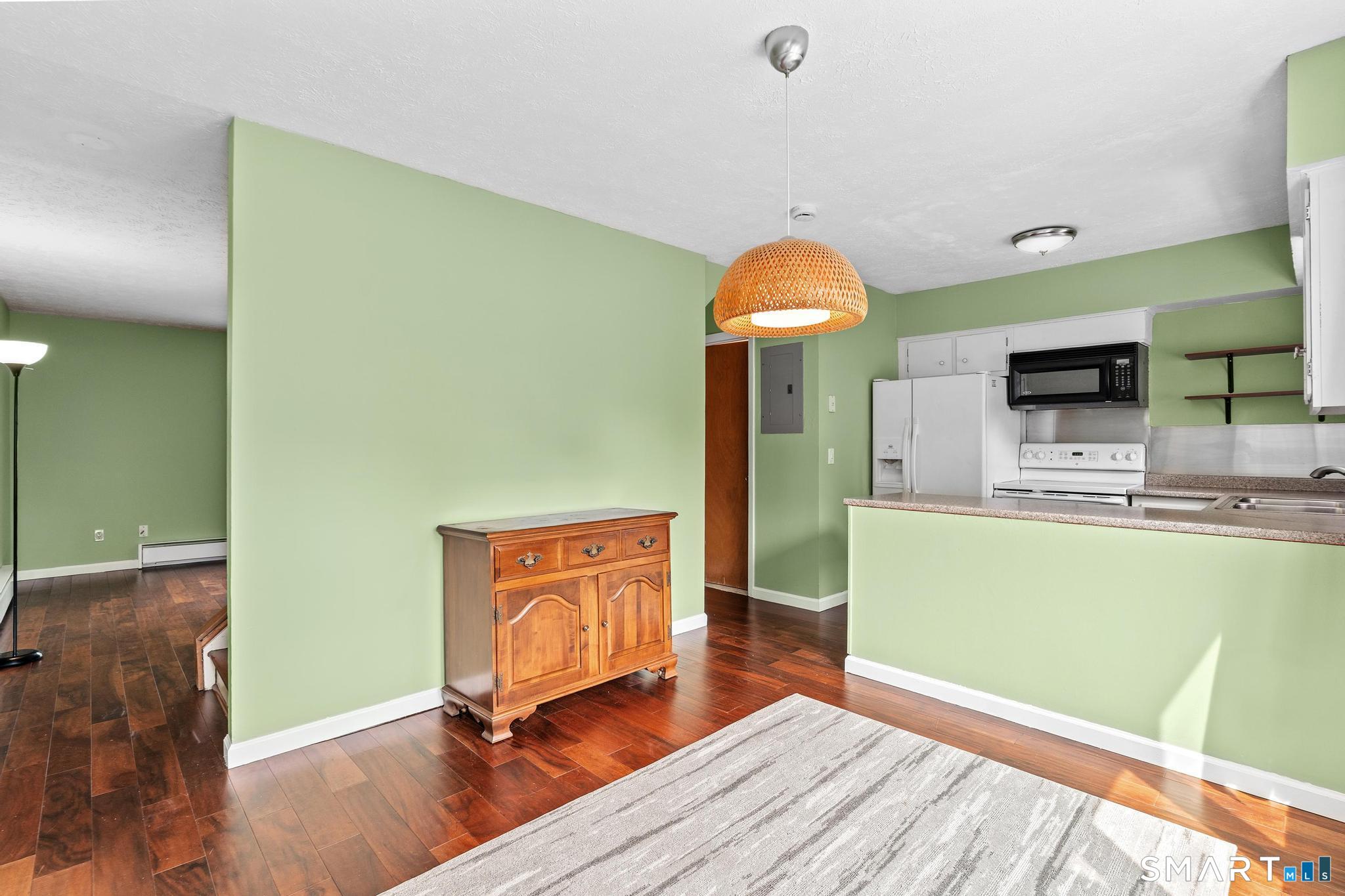 120 Wooster Q Street Property Photo 3