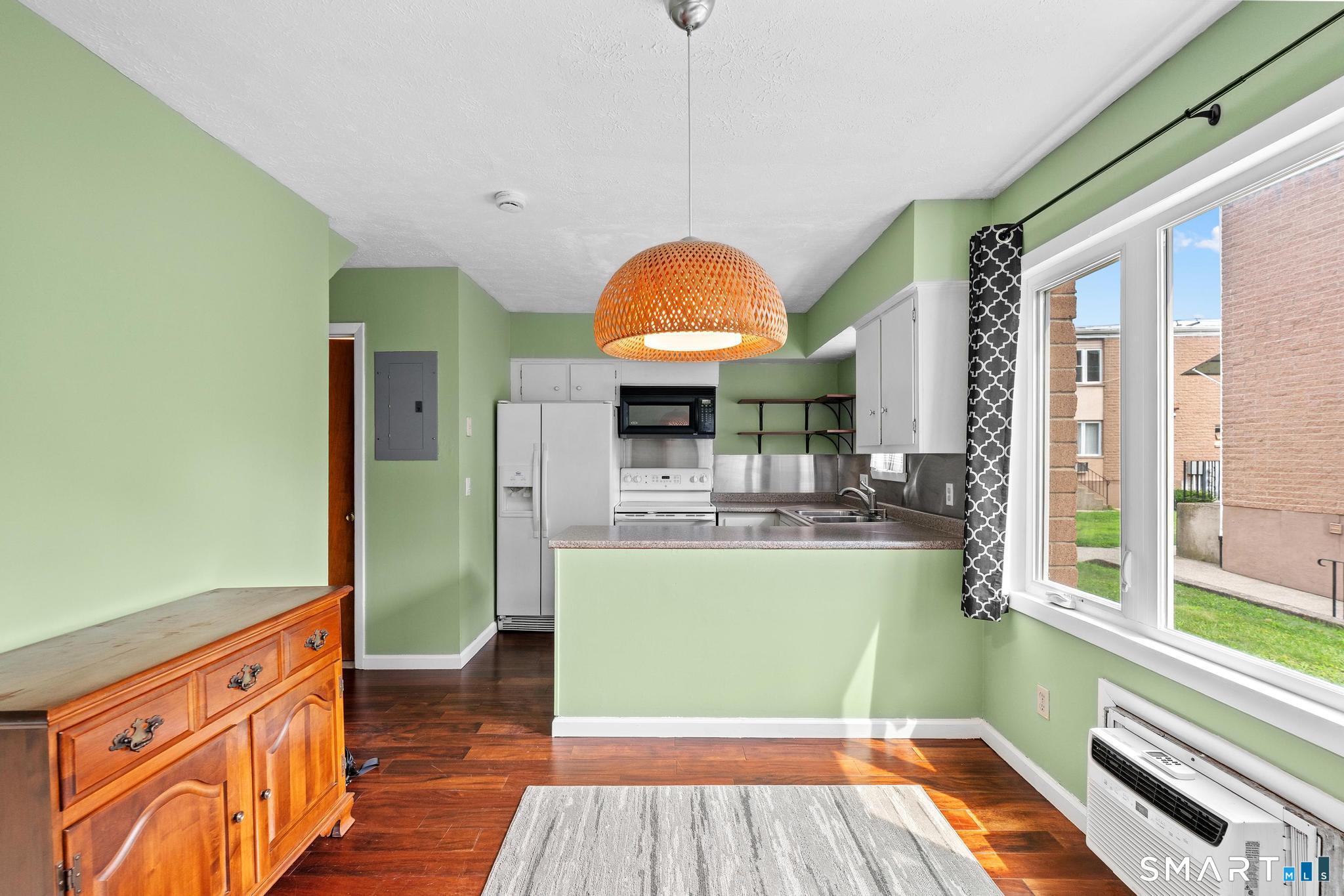 120 Wooster Q Street Property Photo 11
