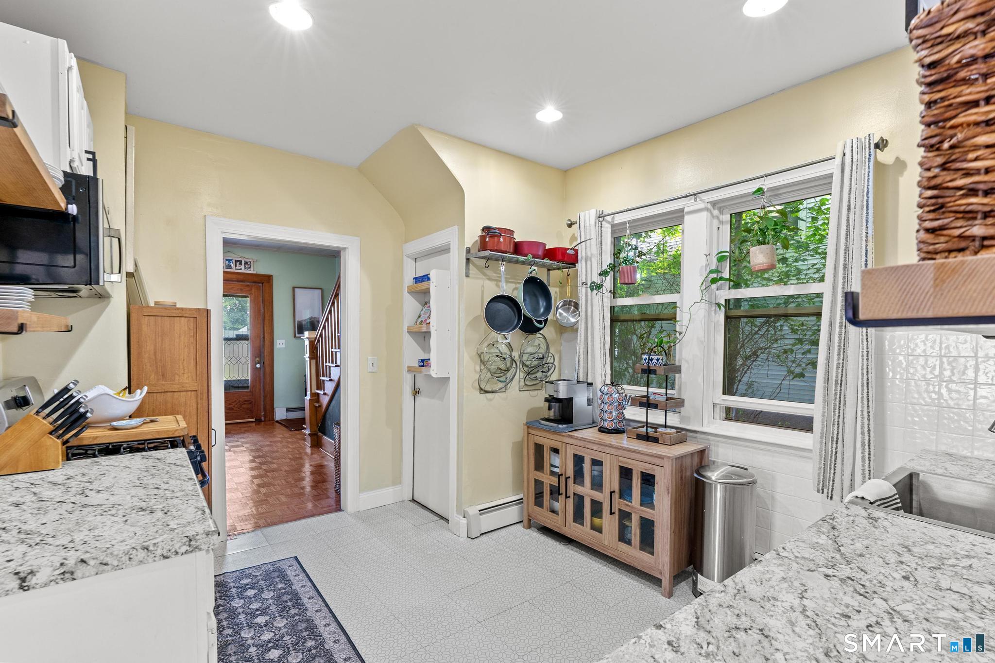 186 Francis Street Property Photo 9