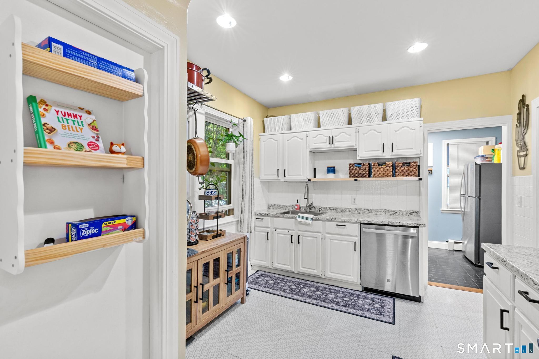 186 Francis Street Property Photo 11