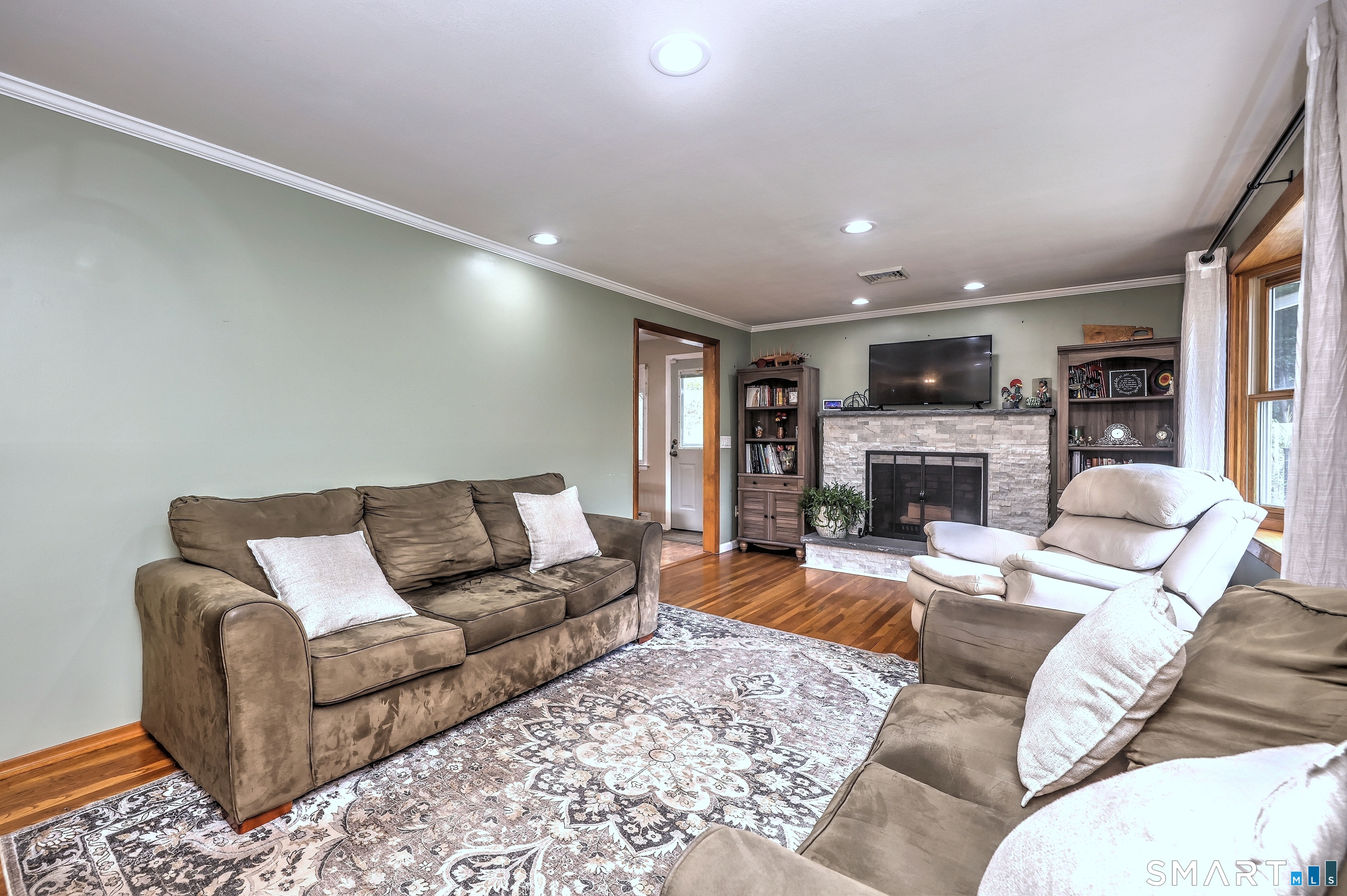 315 Buddington Road Property Photo 10