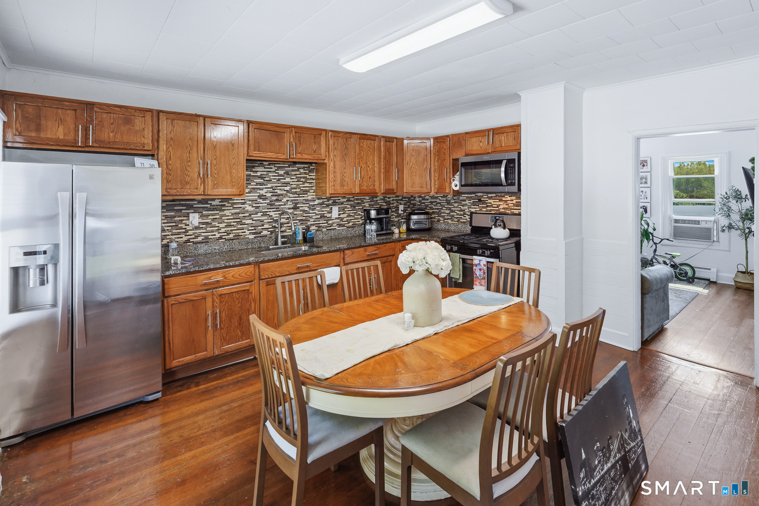 61-63 Pomfret Street Property Photo 6
