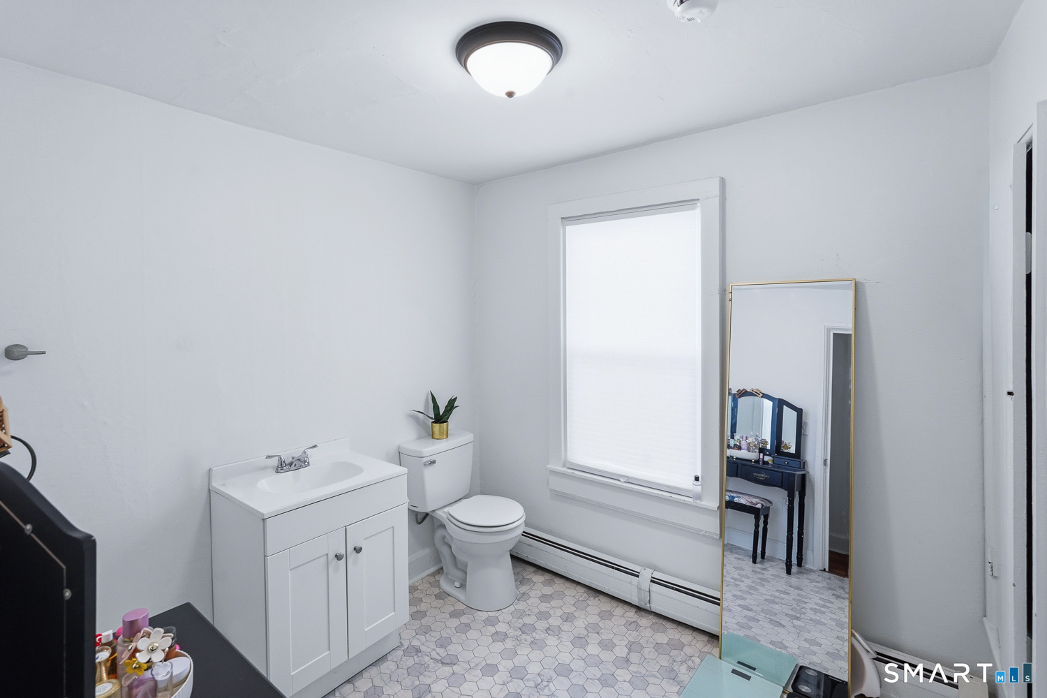 61-63 Pomfret Street Property Photo 13