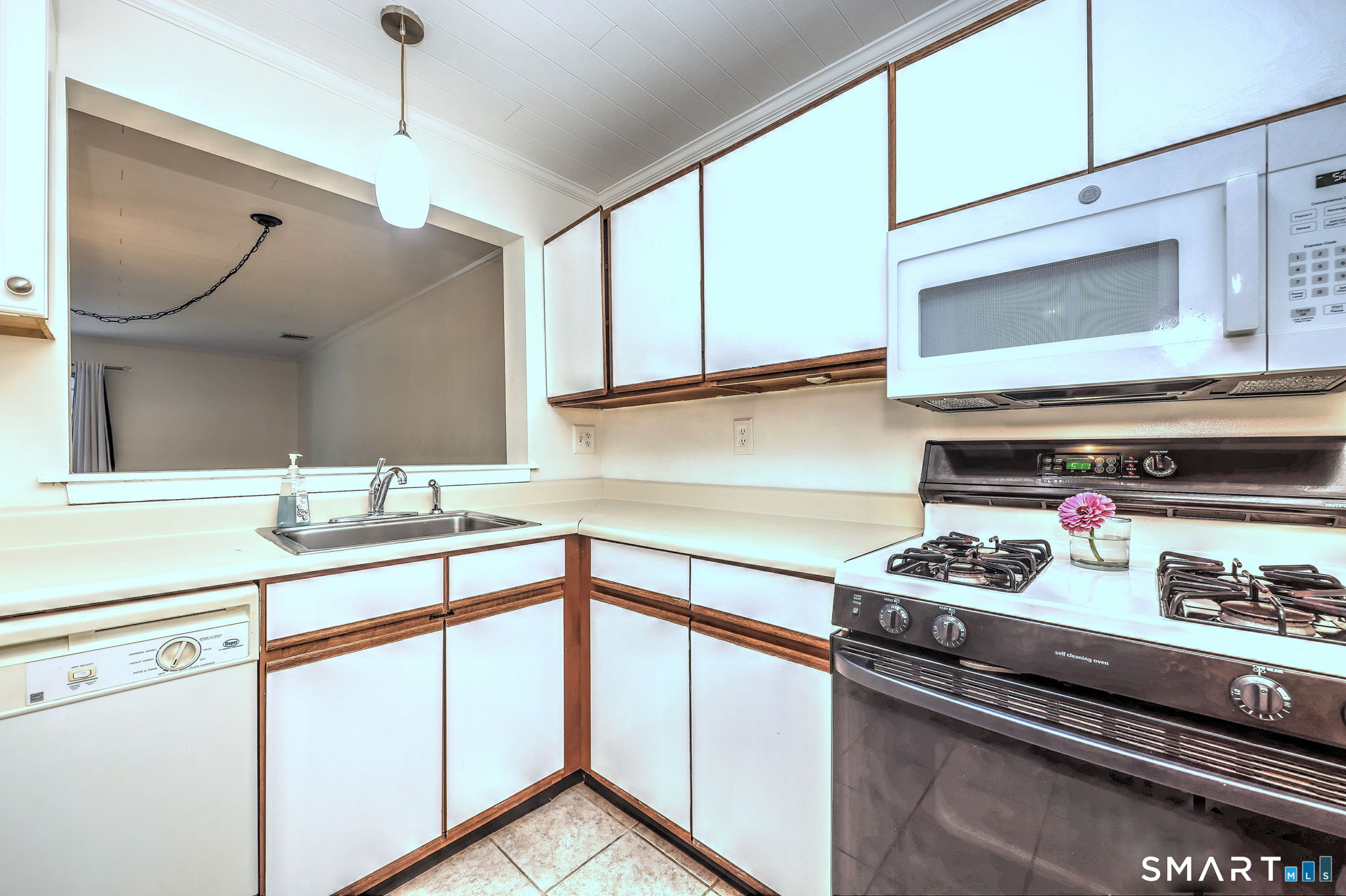 60 Coleman B12 Street Property Photo 14