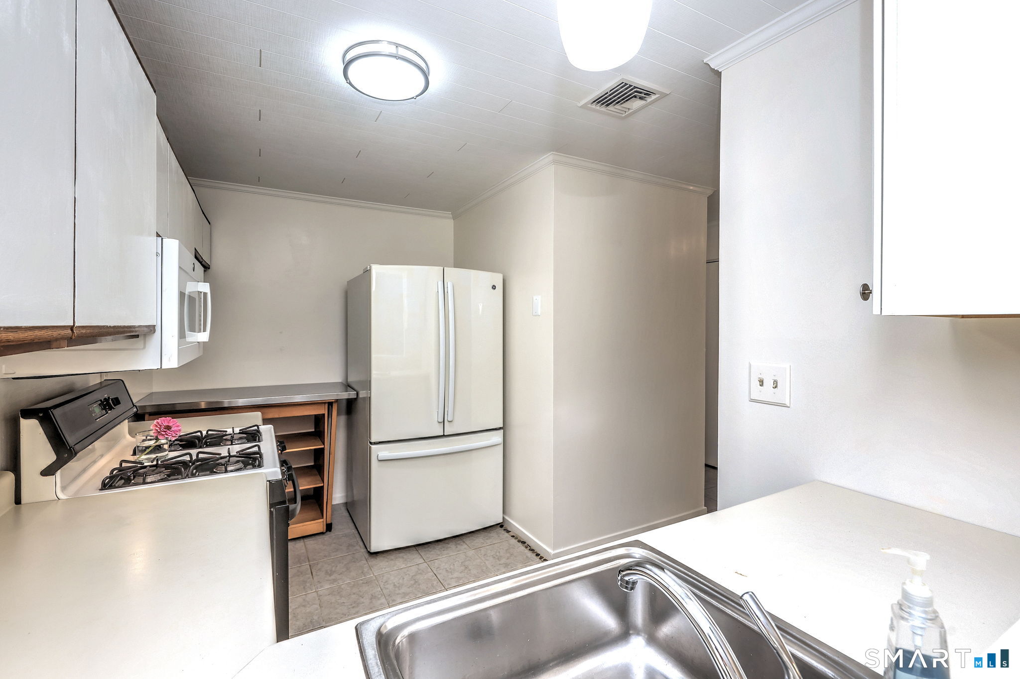 60 Coleman B12 Street Property Photo 16