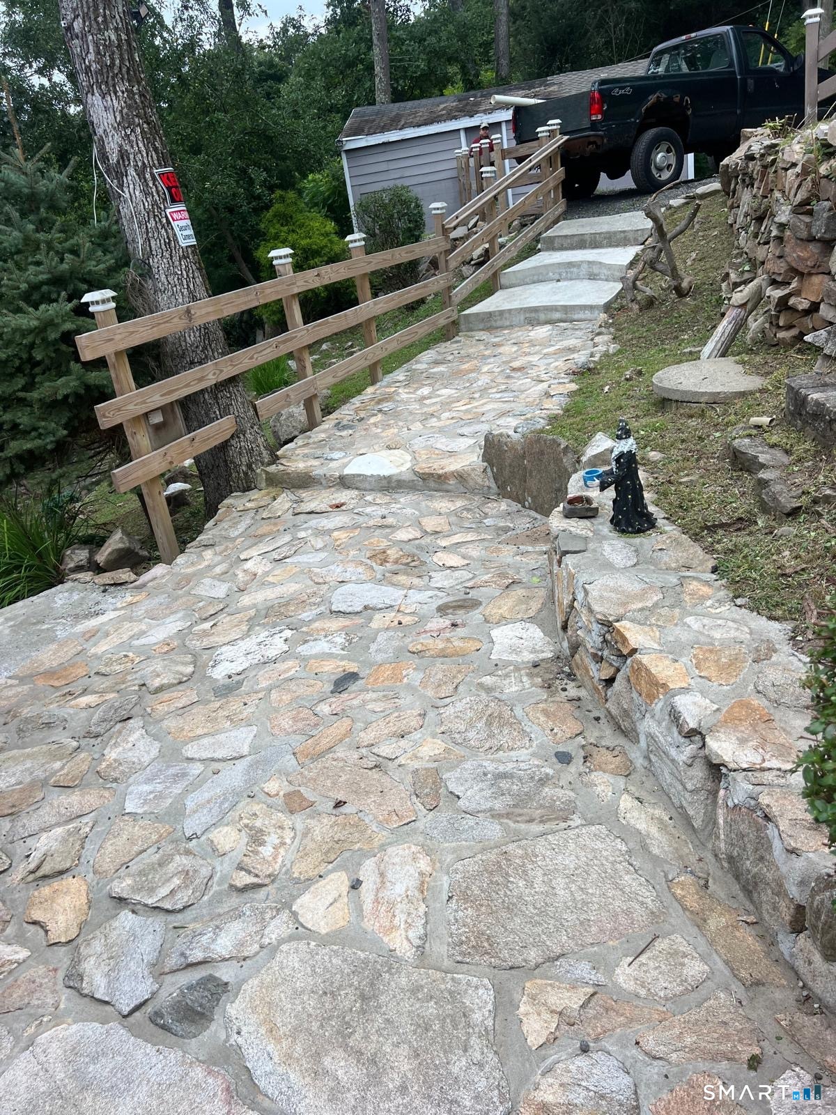 22 Hemlock Trail Property Photo 9