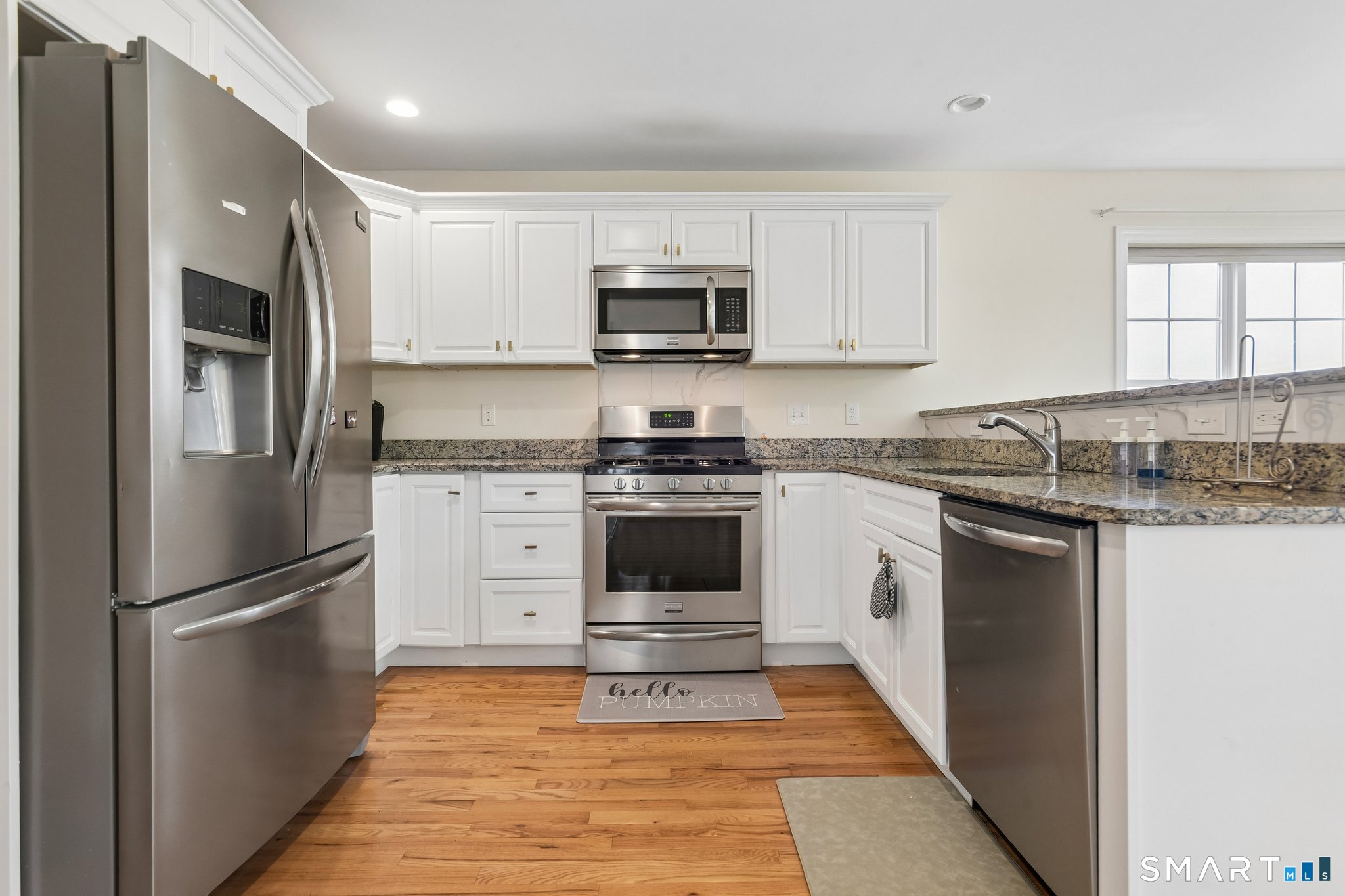 34 Lexington 34 Gardens Property Photo 7