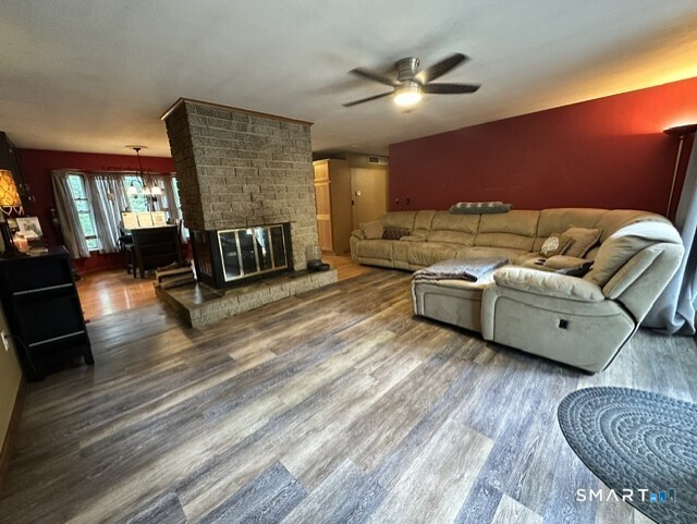 40 Stony Corners Lane Property Photo 6