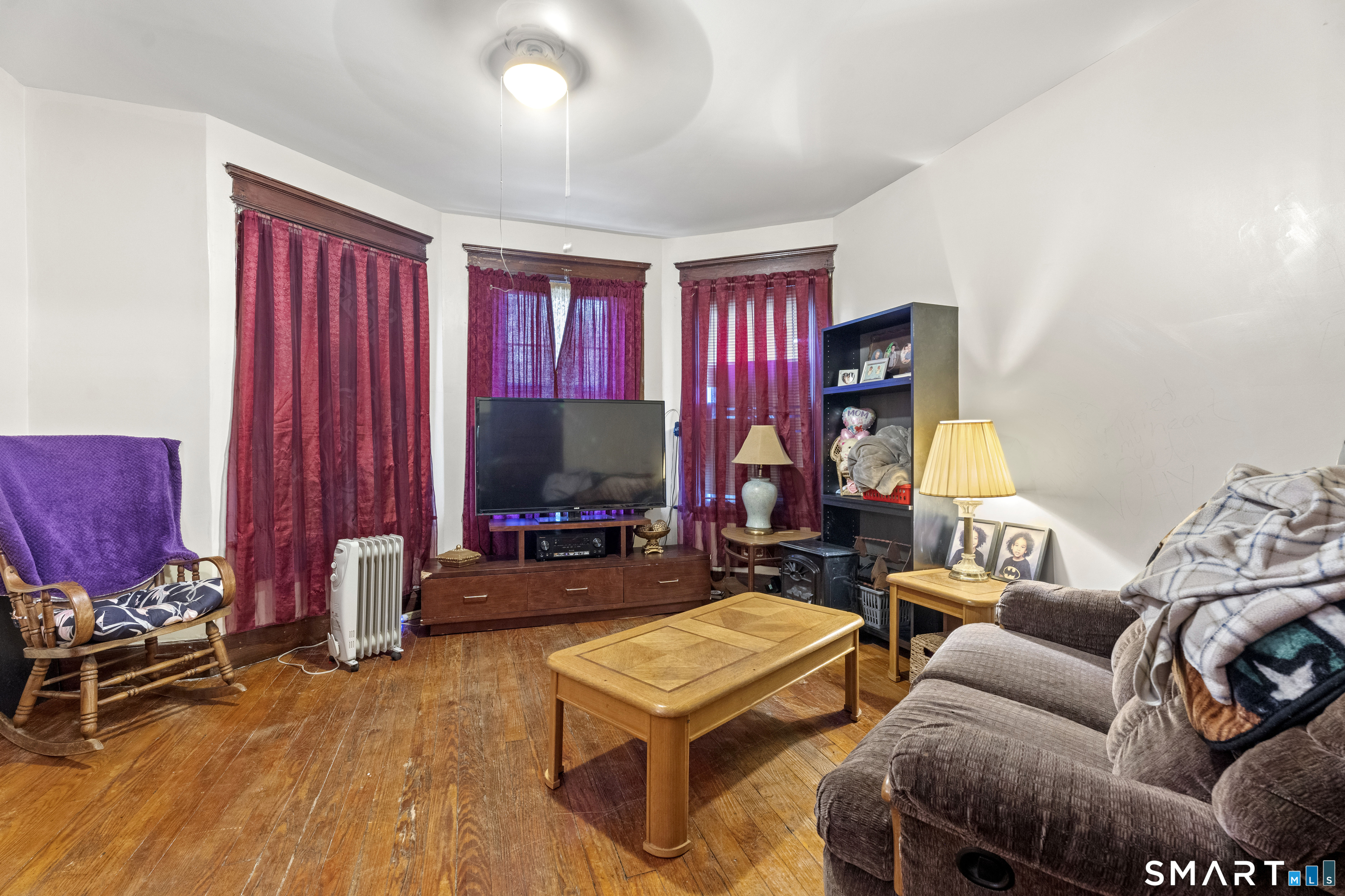 208 Clinton Avenue Property Photo 3