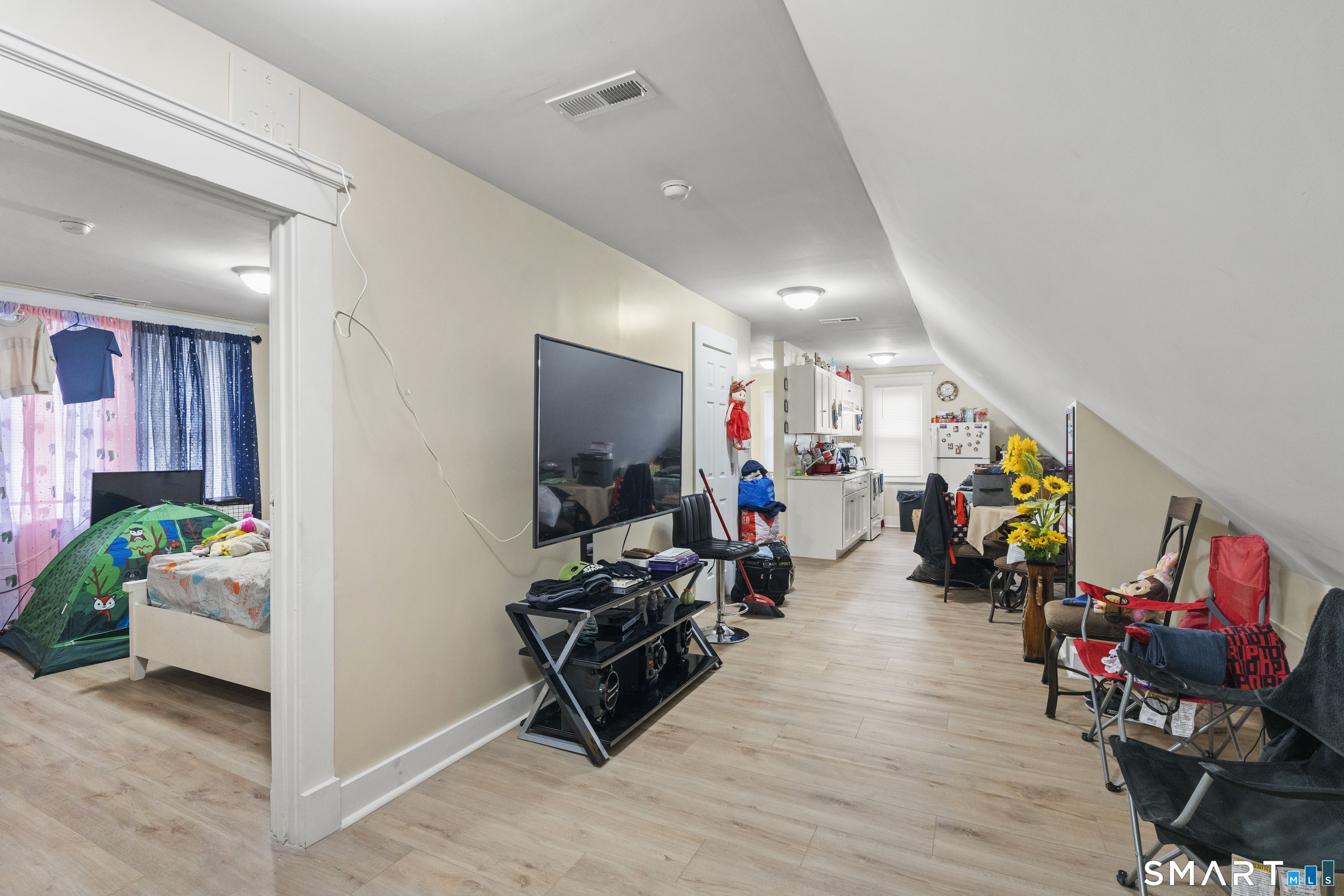 208 Clinton Avenue Property Photo 29