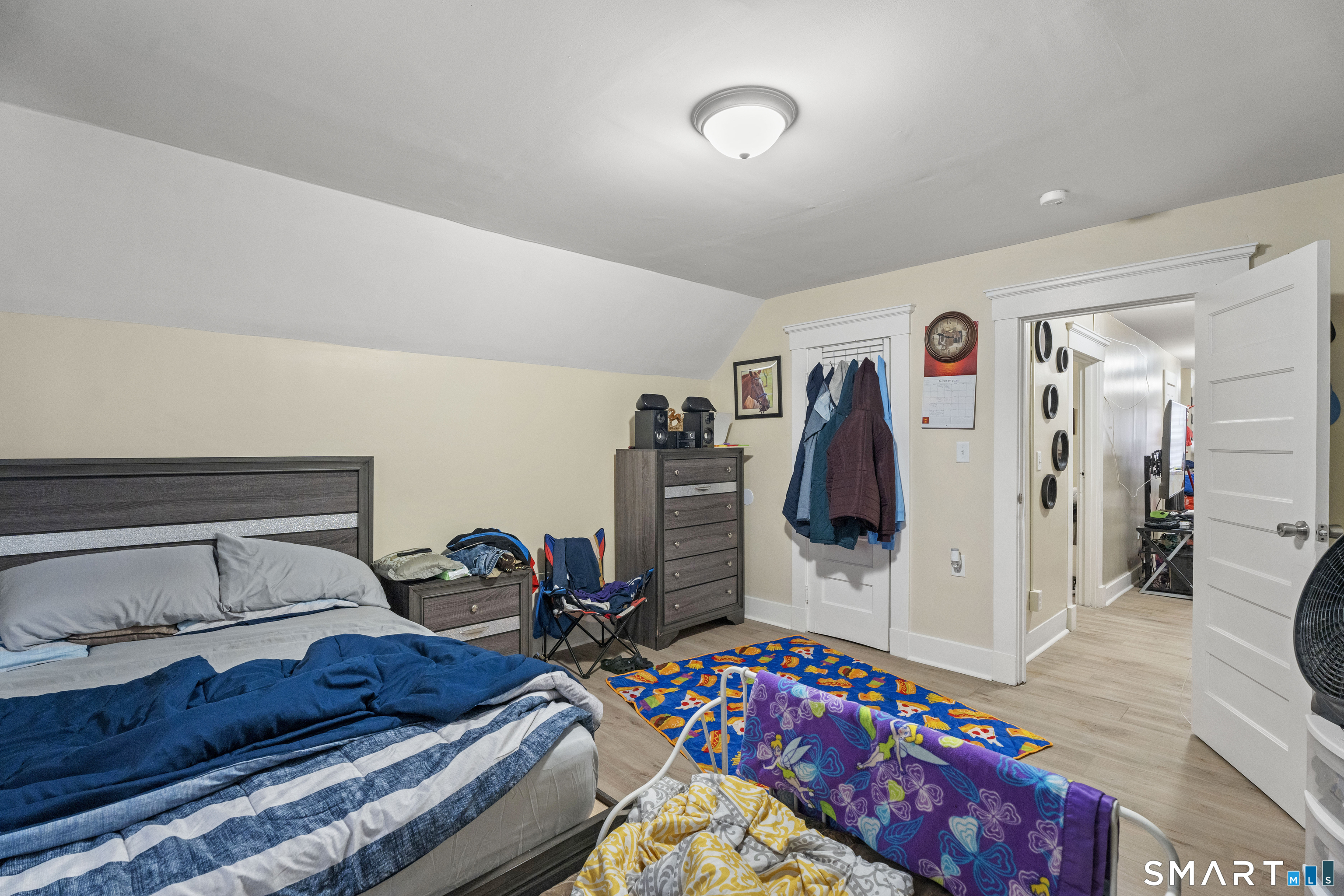208 Clinton Avenue Property Photo 32
