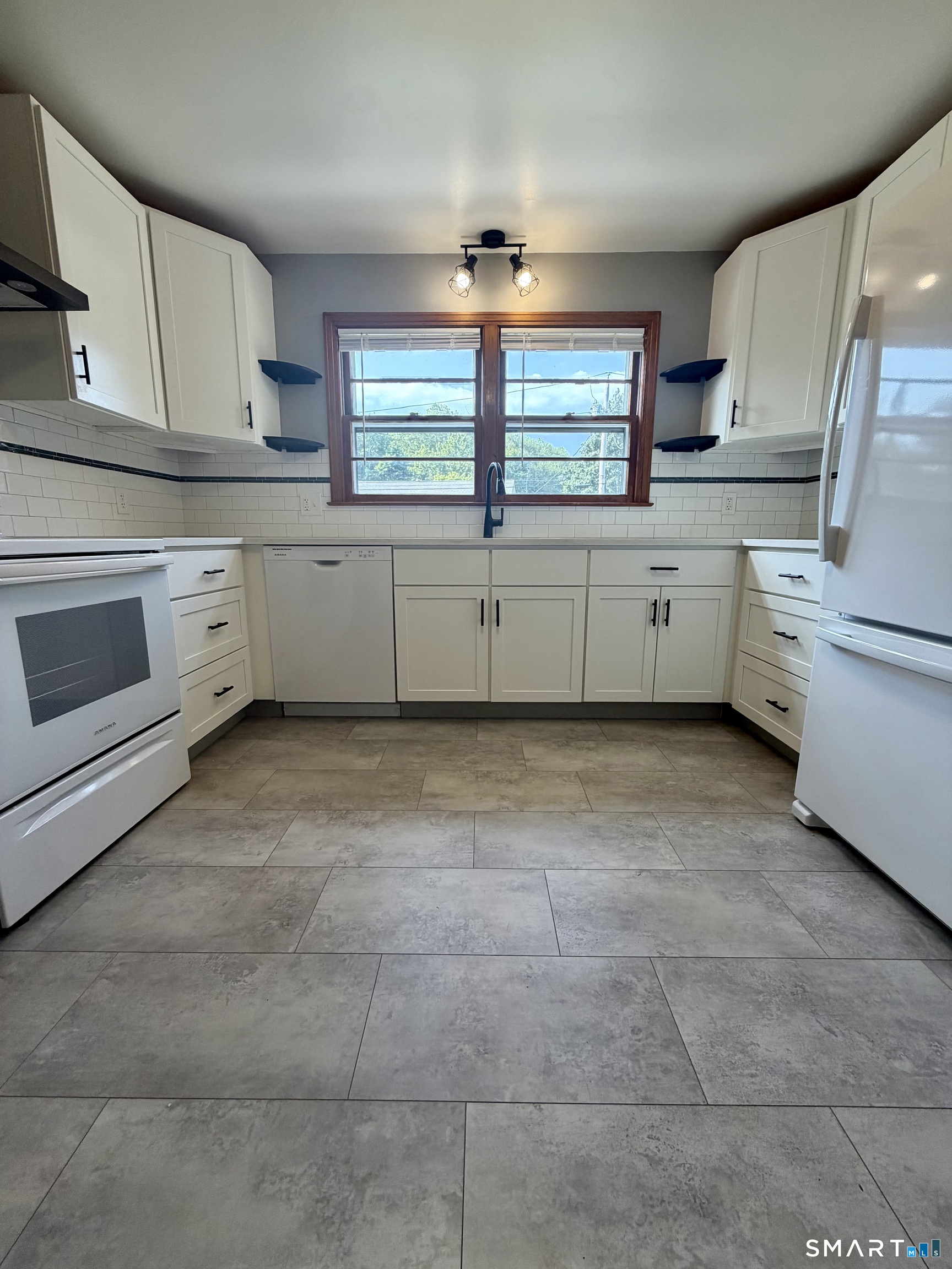 110 Collett Street Property Photo 2