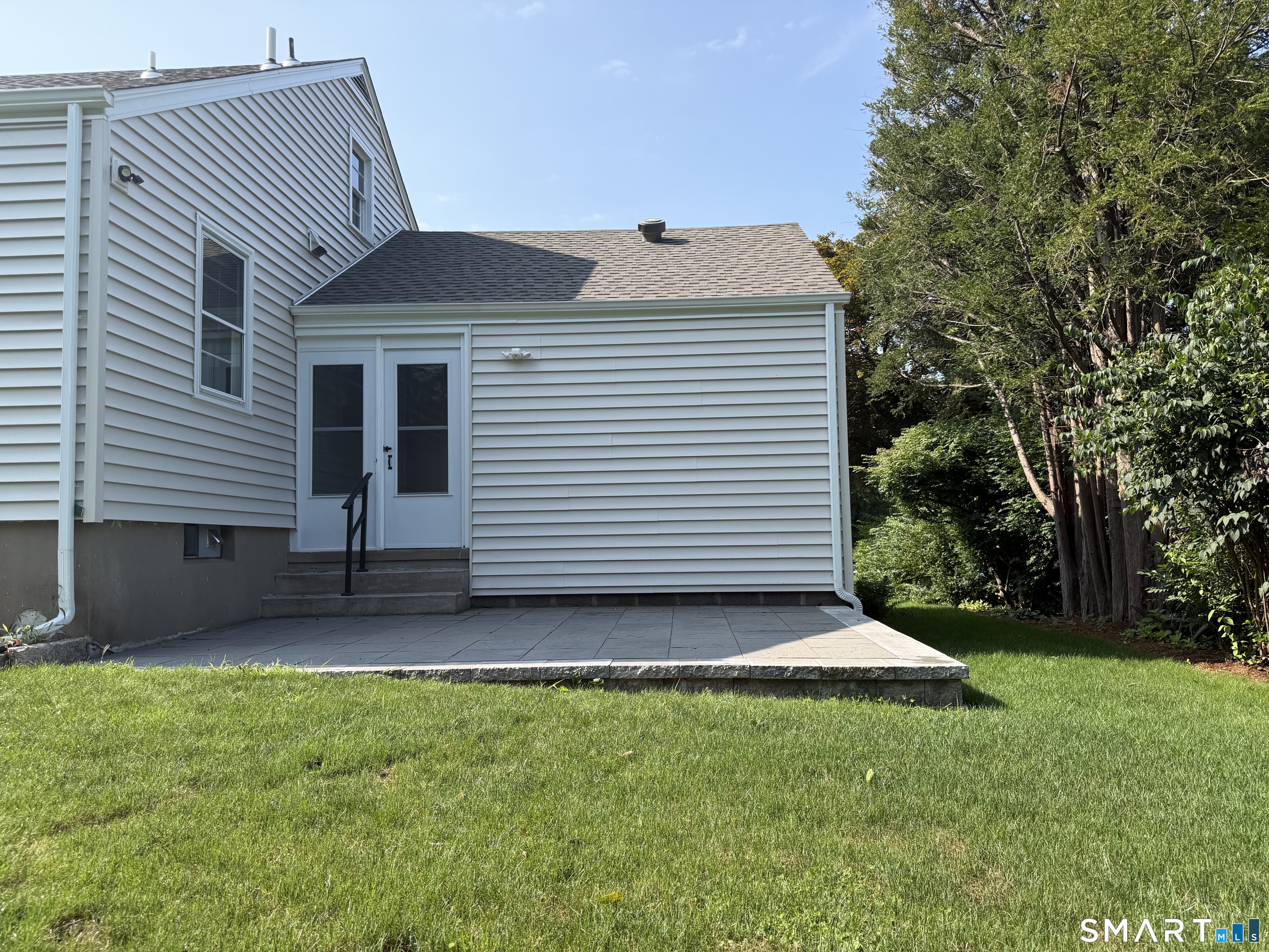 110 Collett Street Property Photo 23
