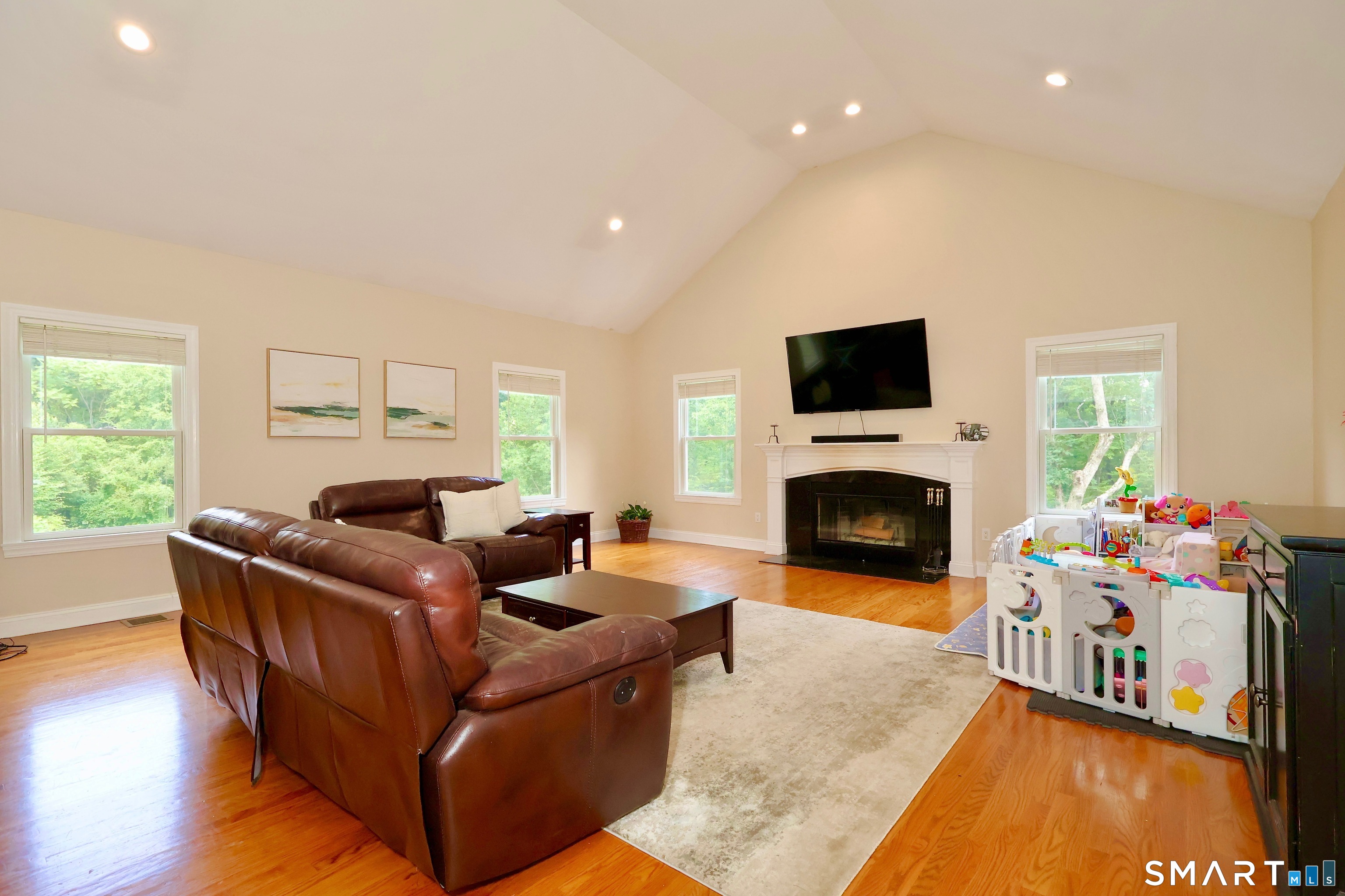169 Indian Trail Road Property Photo 14