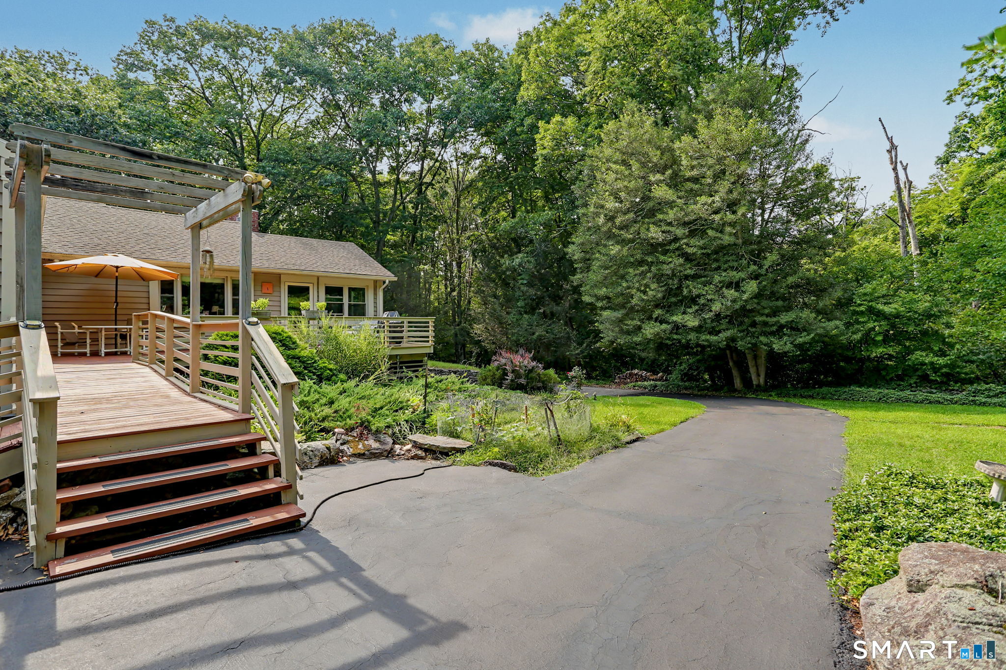 16 Velvet Street Property Photo 32