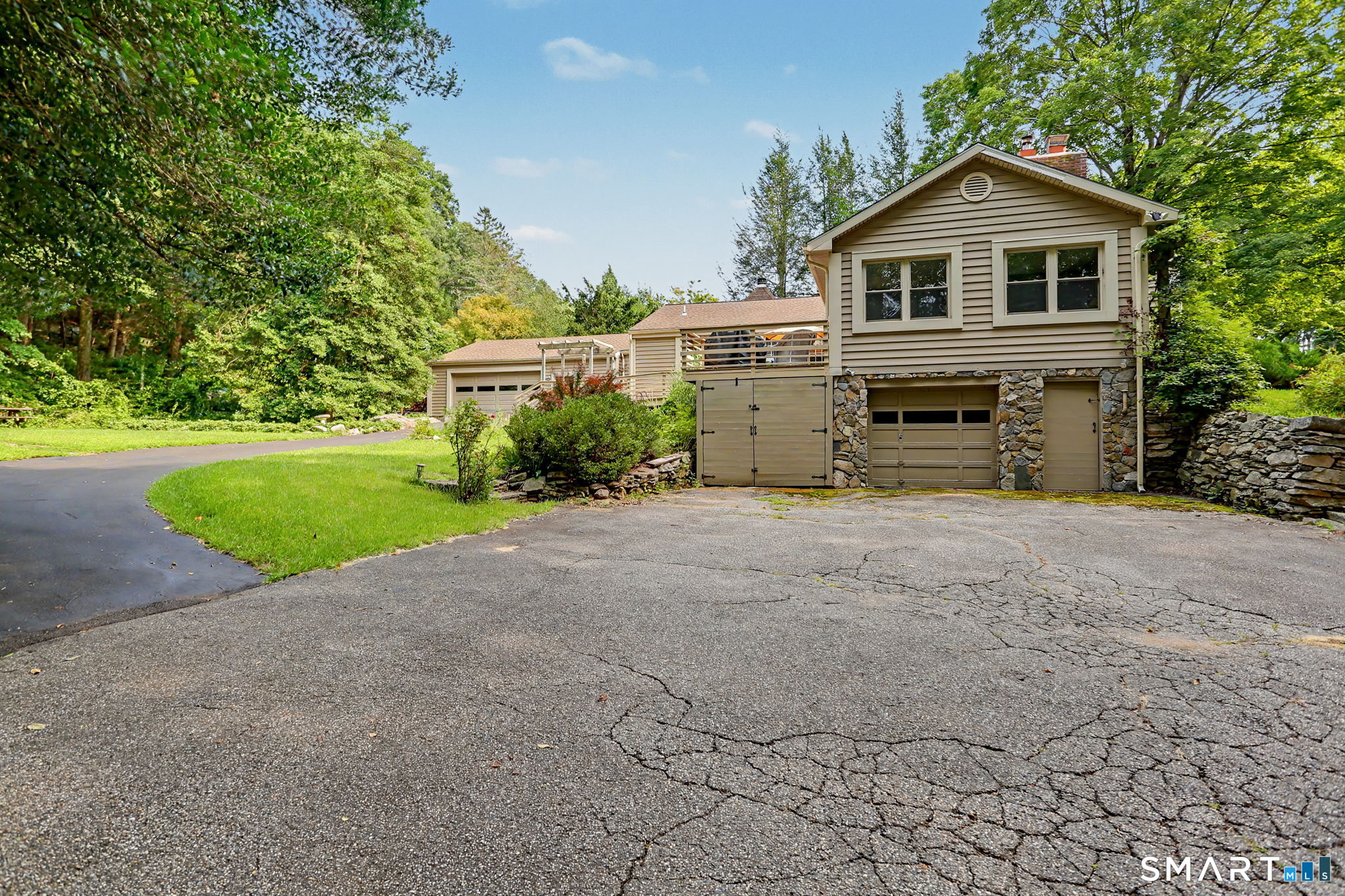 16 Velvet Street Property Photo 35