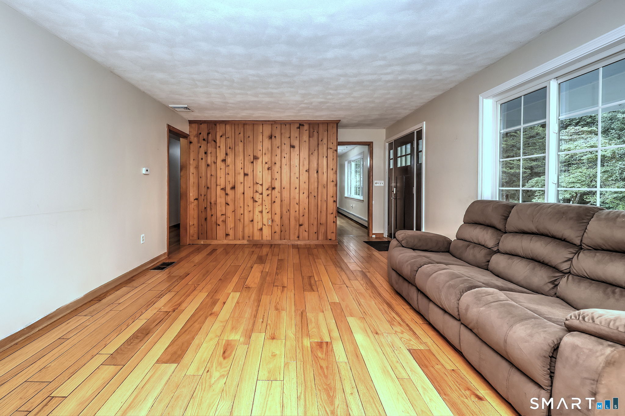 86 Spencer Hill Property Photo 6