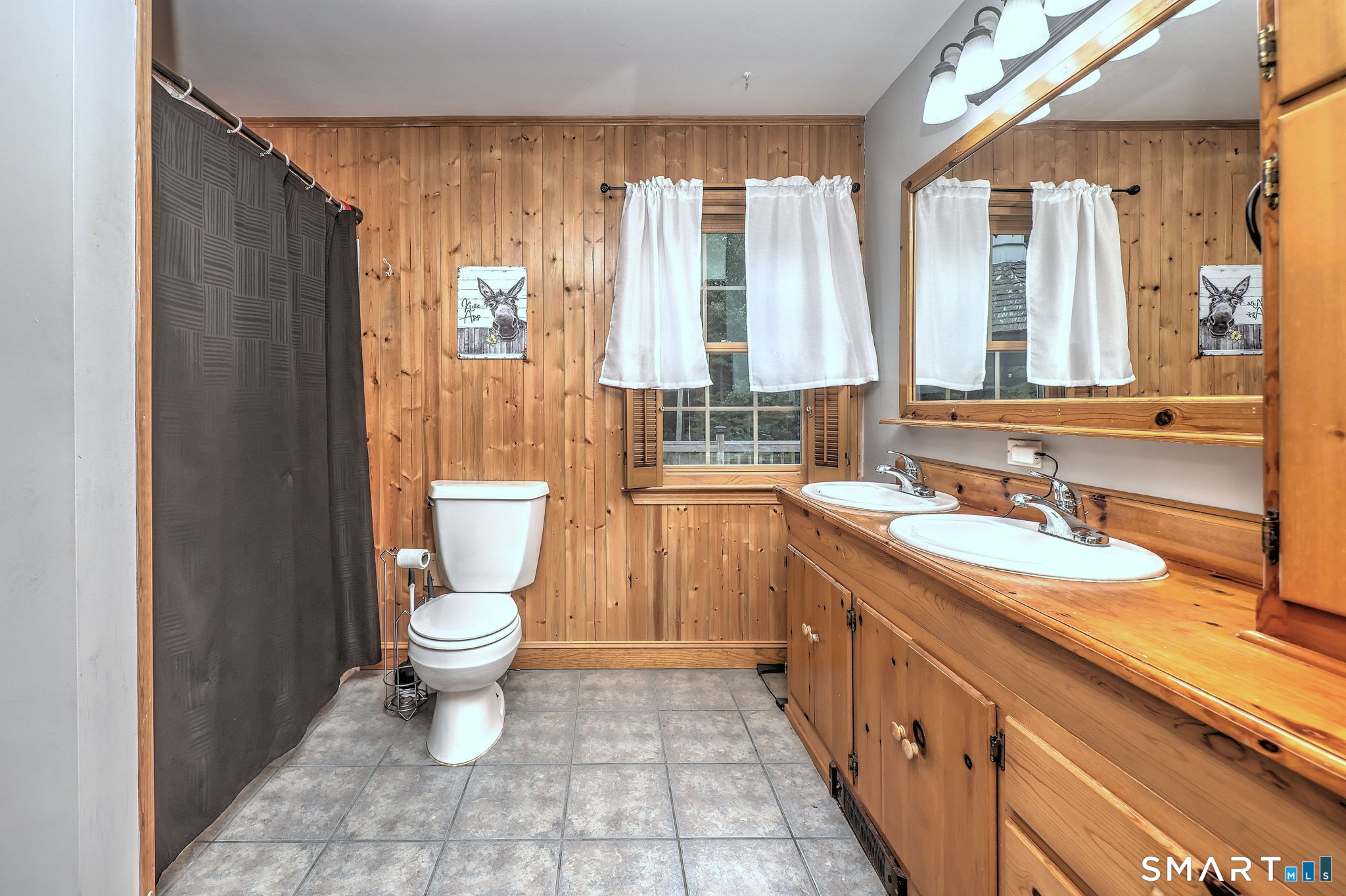 86 Spencer Hill Property Photo 11