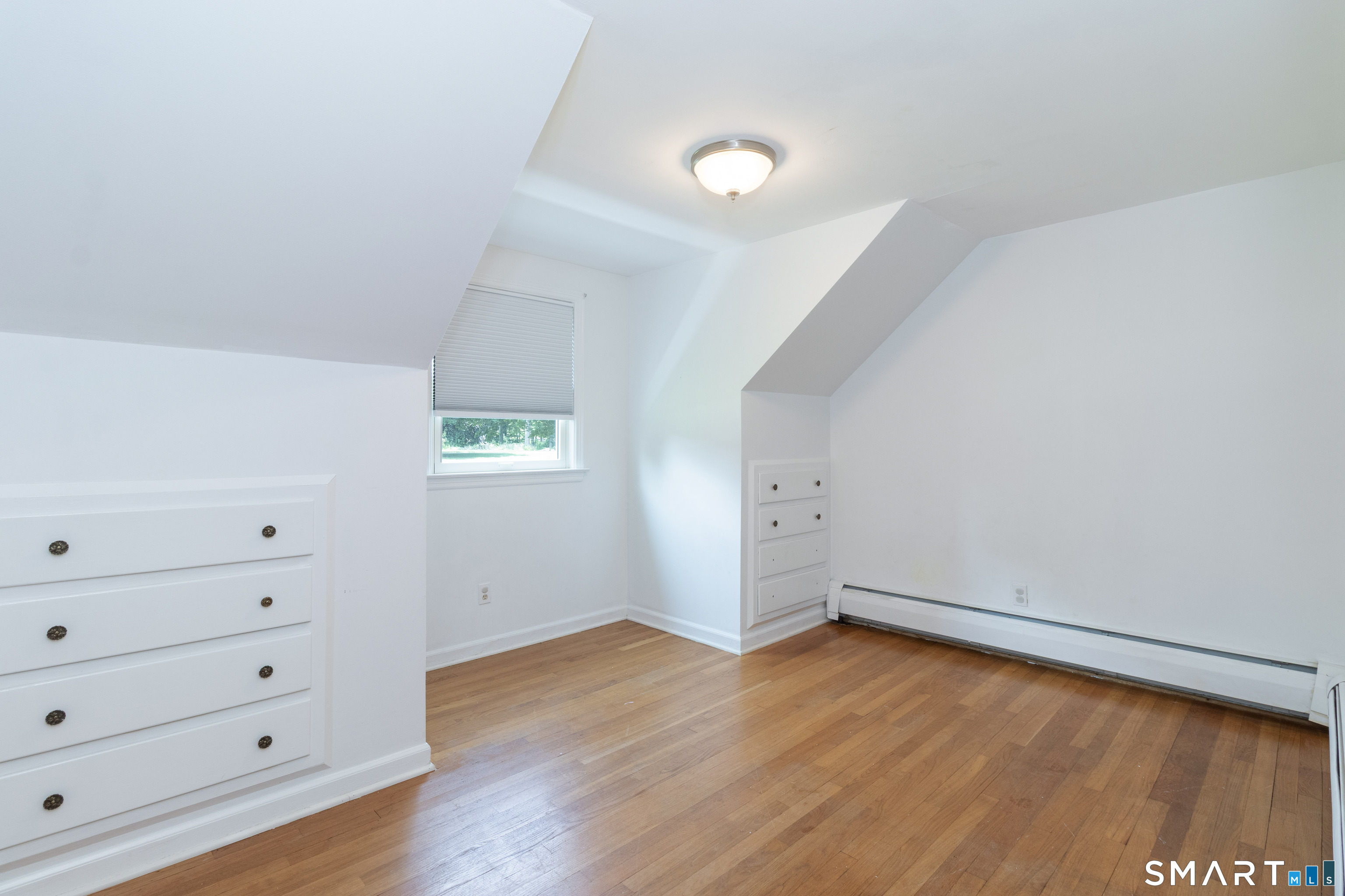 17 Whiting Farm Road Property Photo 23