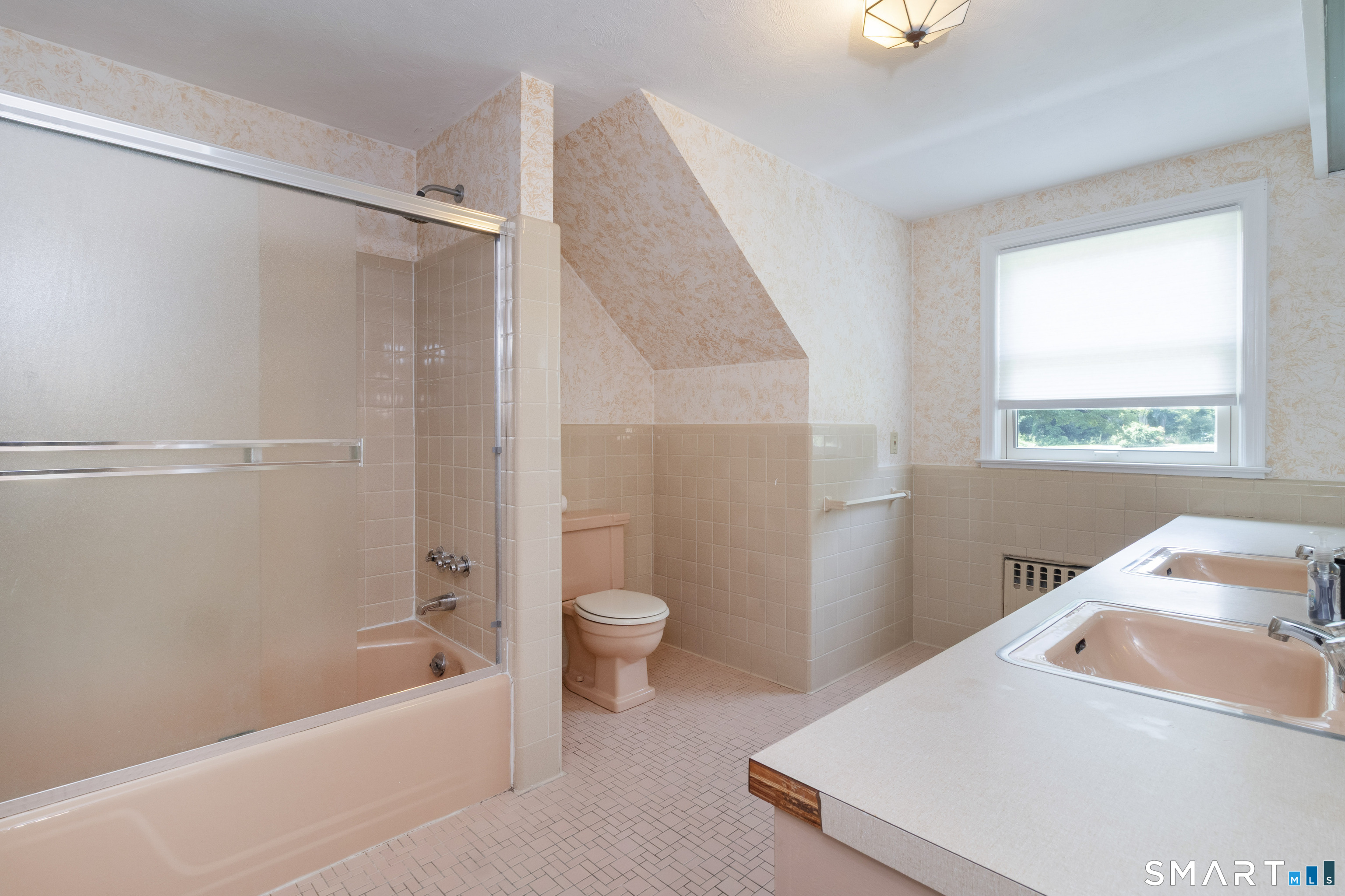 17 Whiting Farm Road Property Photo 24