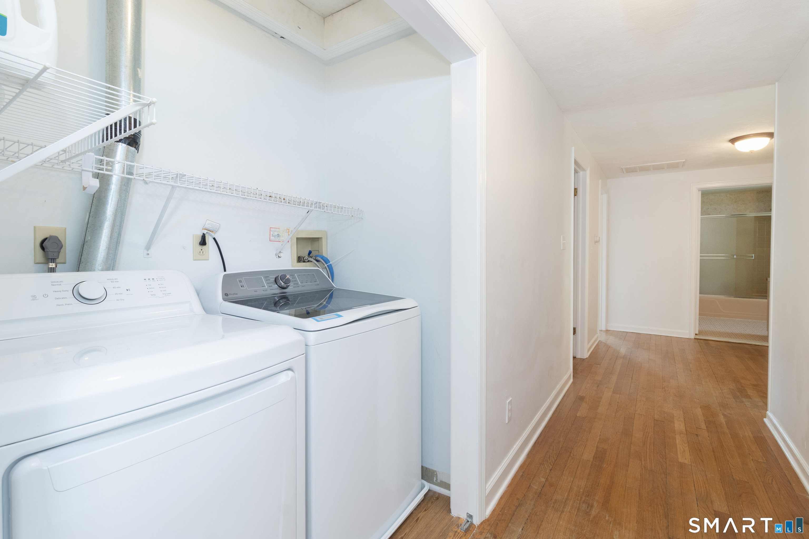 17 Whiting Farm Road Property Photo 26