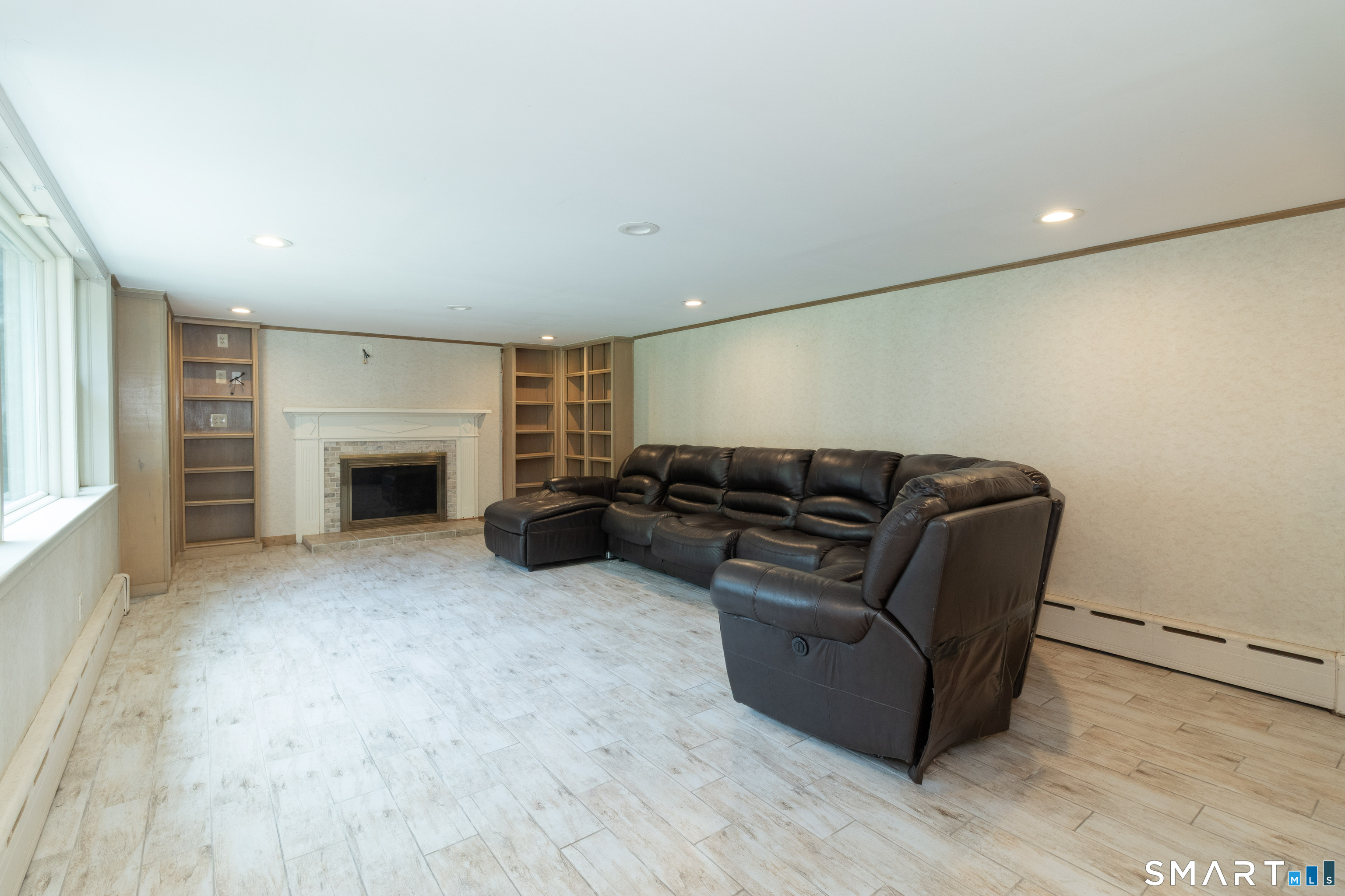 17 Whiting Farm Road Property Photo 29