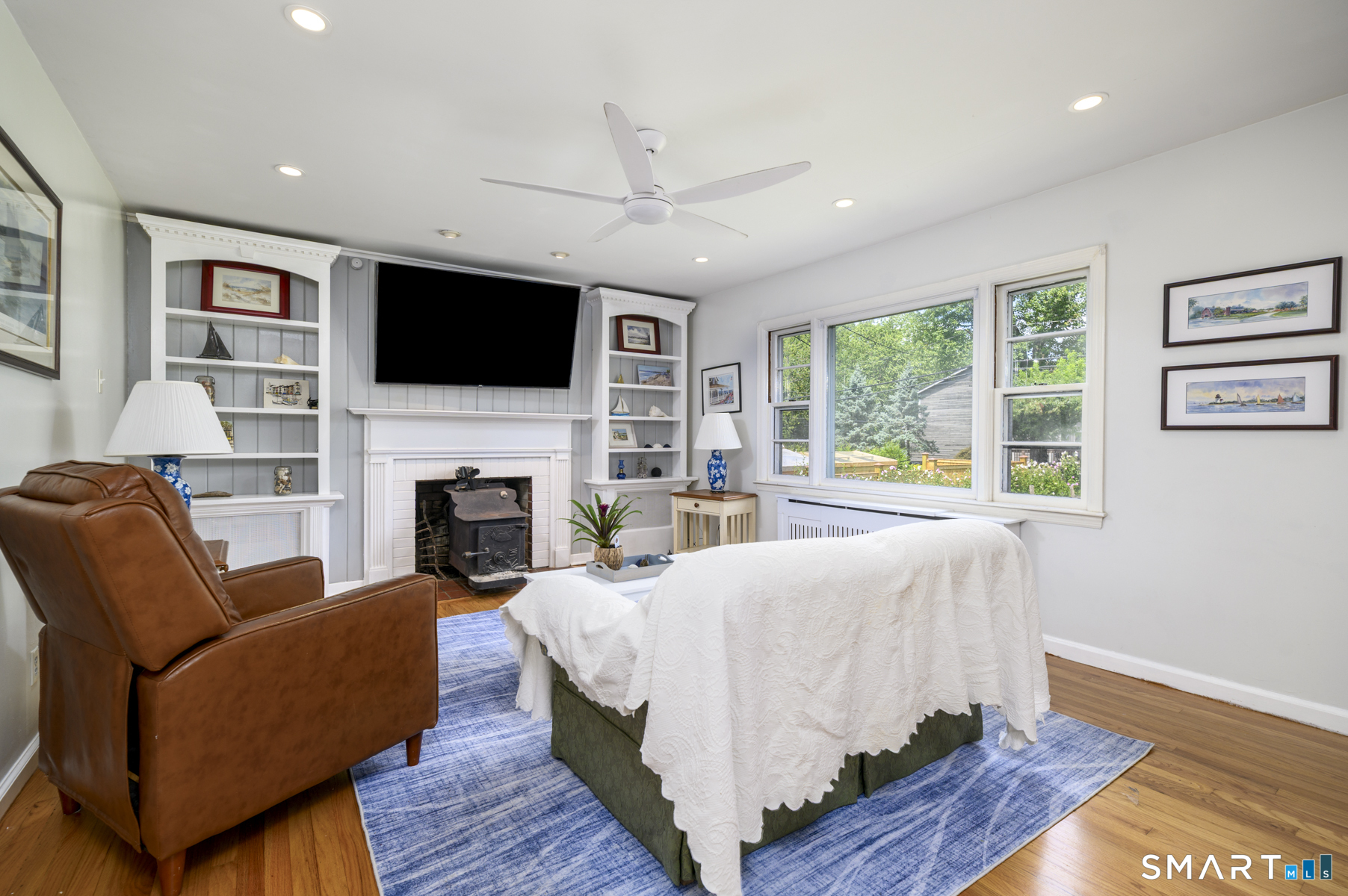 271 Soundview Avenue Property Photo 6