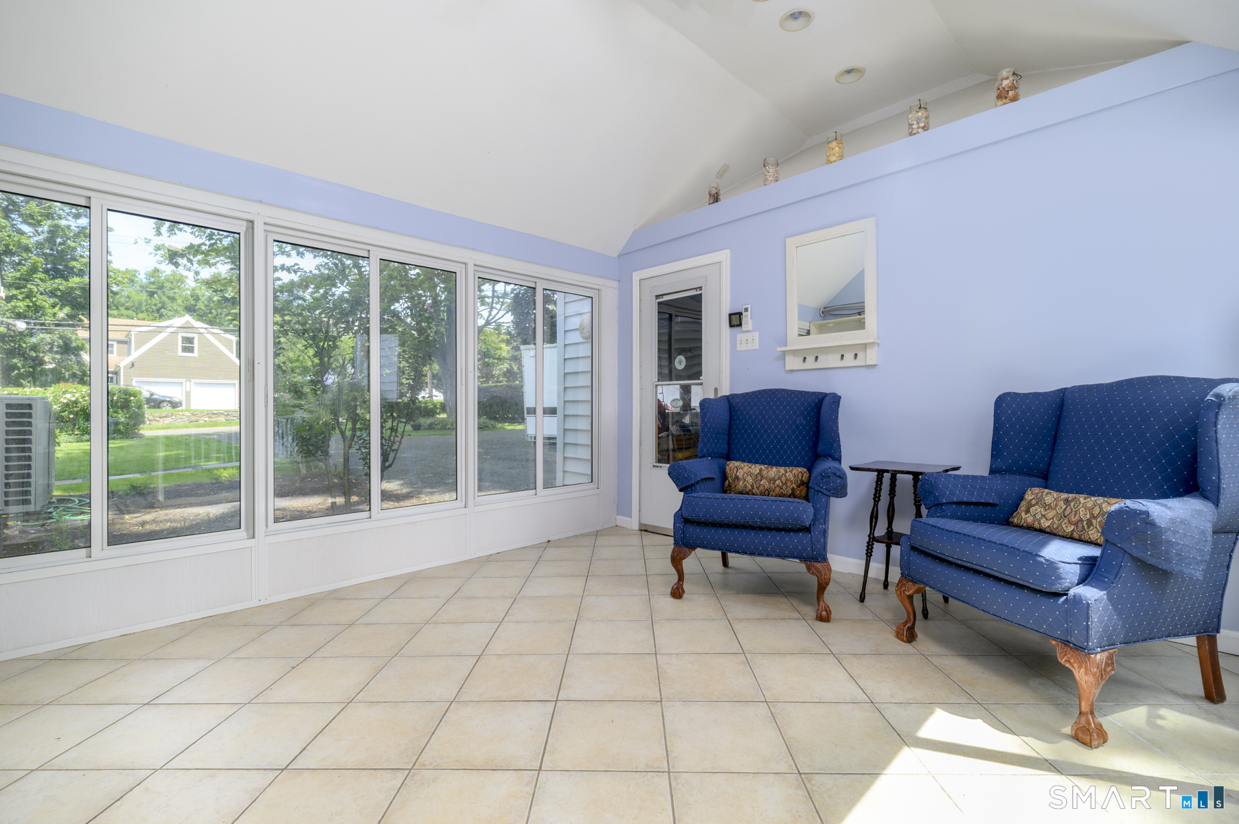 271 Soundview Avenue Property Photo 15