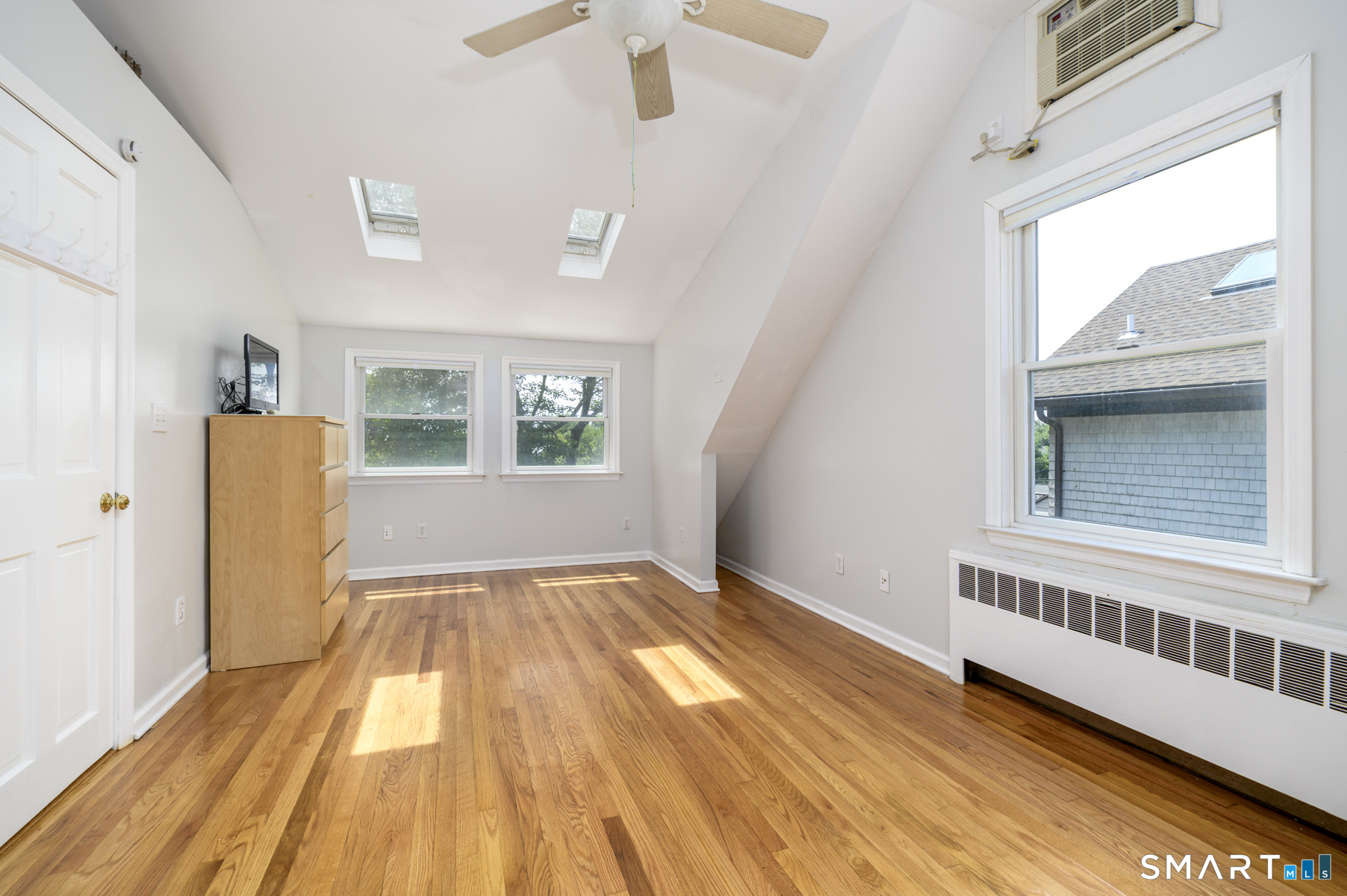 271 Soundview Avenue Property Photo 23
