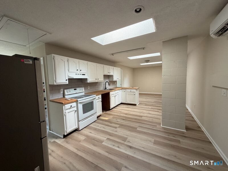 69 Congress Apt 2 Avenue Property Photo 1