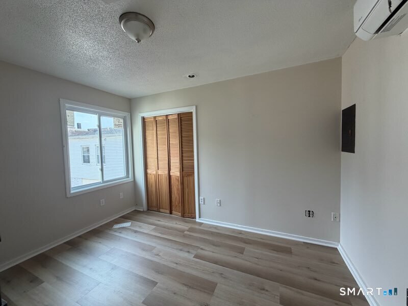69 Congress Apt 2 Avenue Property Photo 5