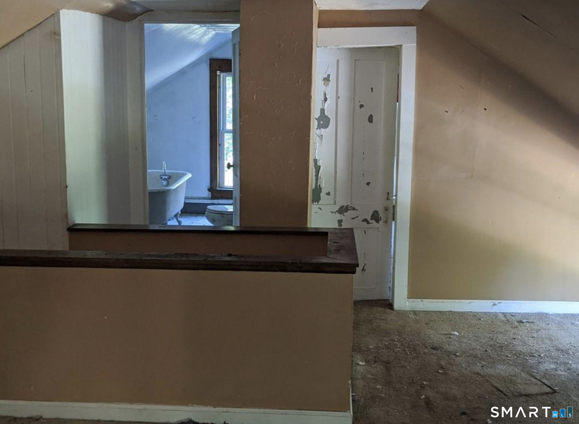 365 East Street Property Photo 5