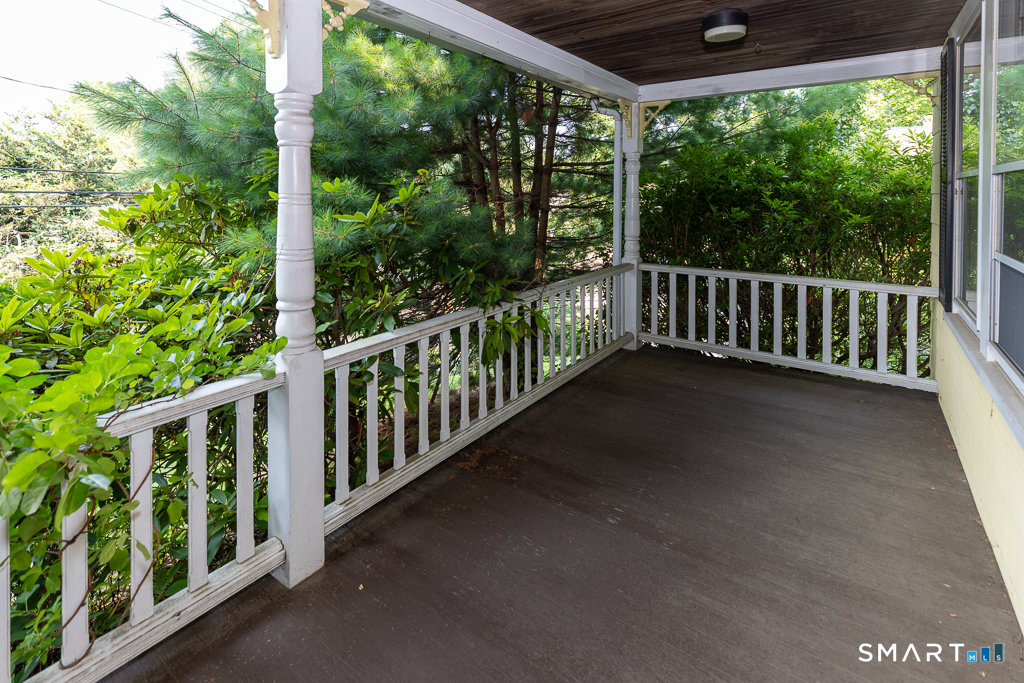 49 Essex Street Property Photo 13