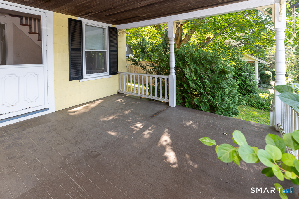 49 Essex Street Property Photo 15