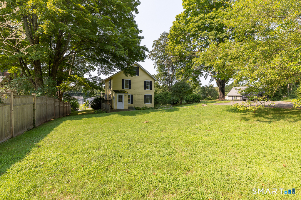 49 Essex Street Property Photo 27